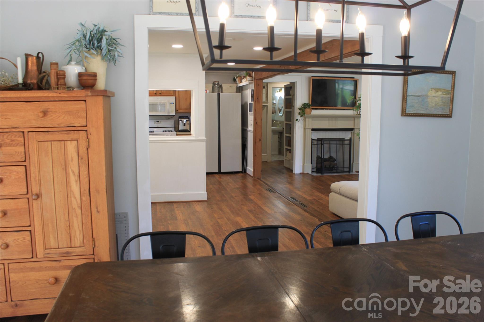 206 Bentwood Drive — Forest City