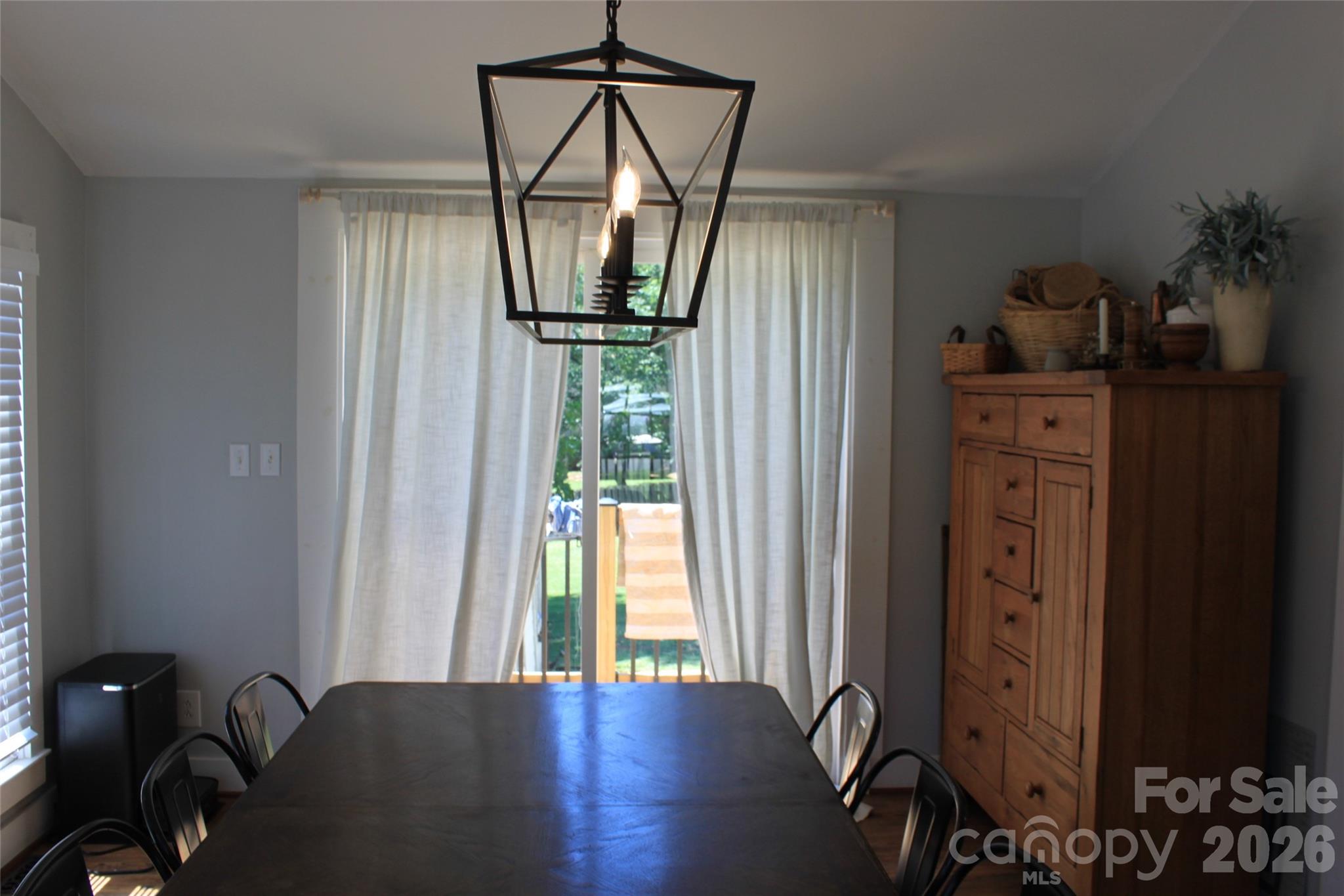 206 Bentwood Drive — Forest City