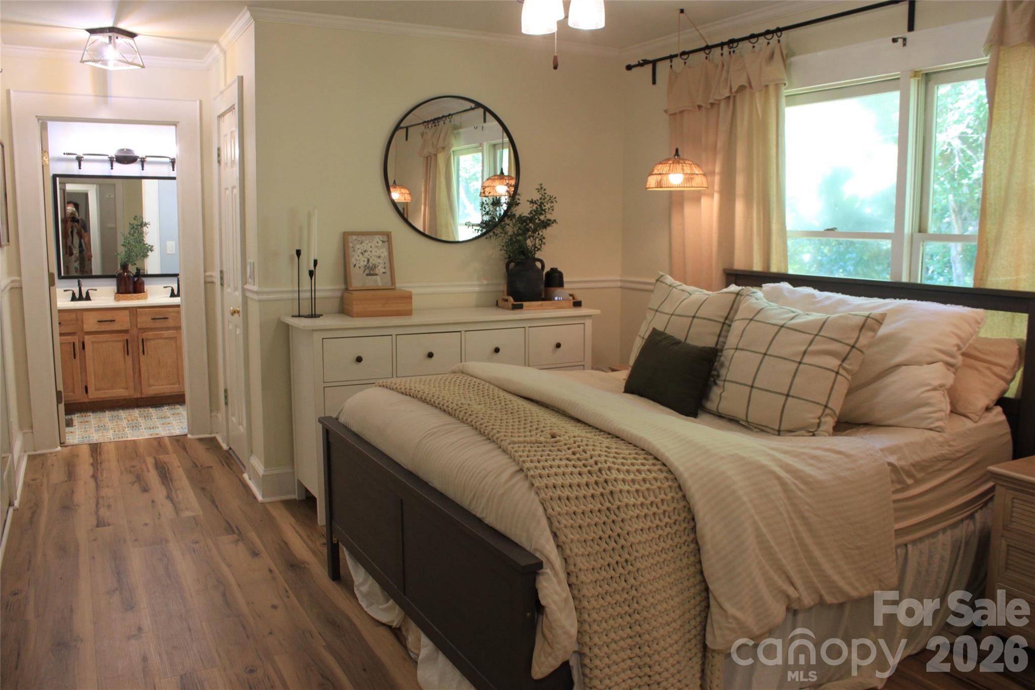206 Bentwood Drive — Forest City