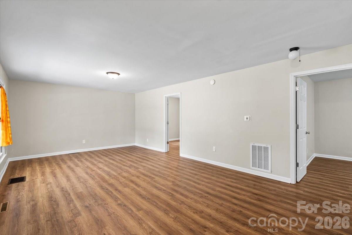 208 Tomberlin Road — Mount Holly