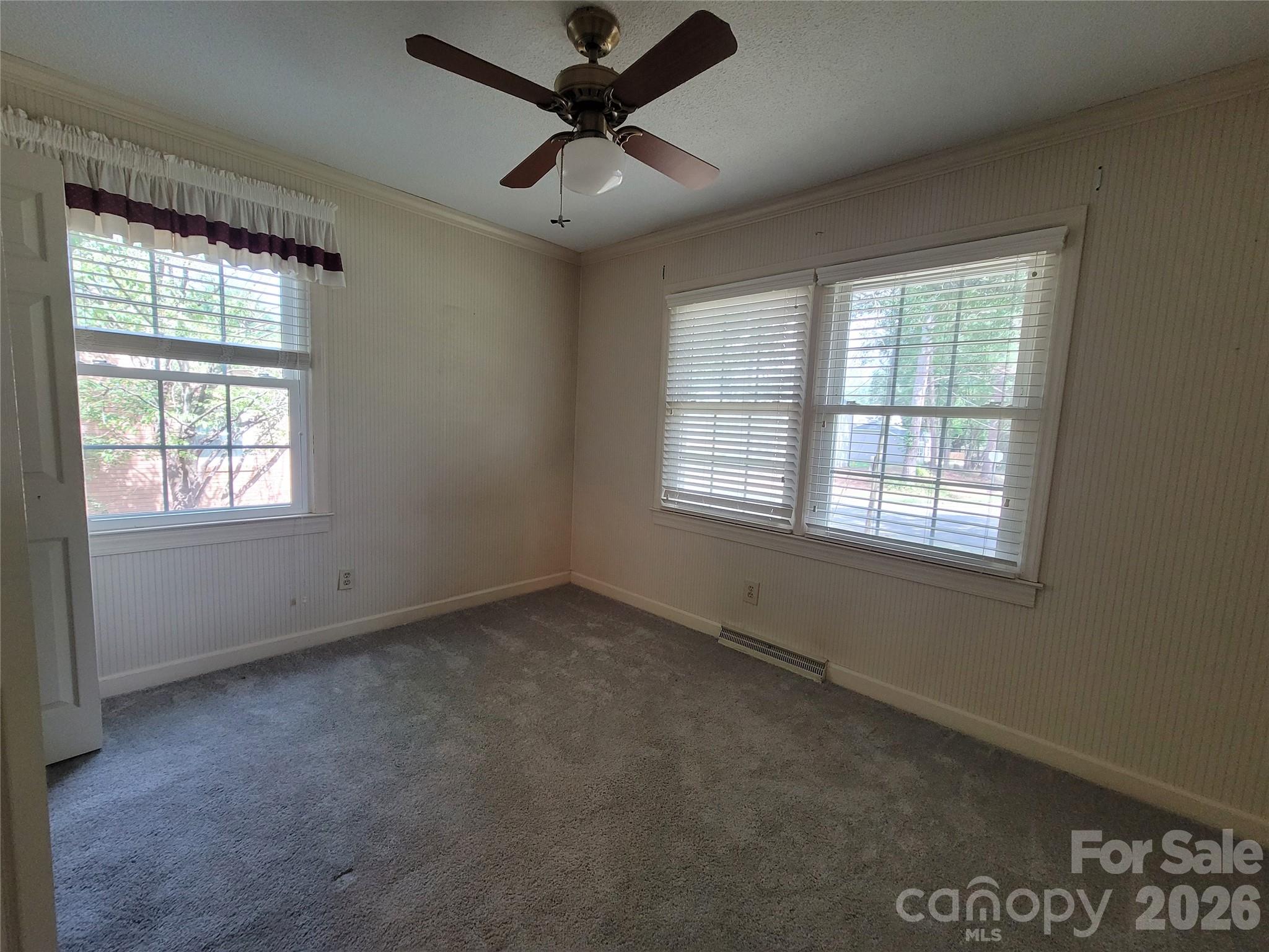 2318 Shaw Avenue — Gastonia