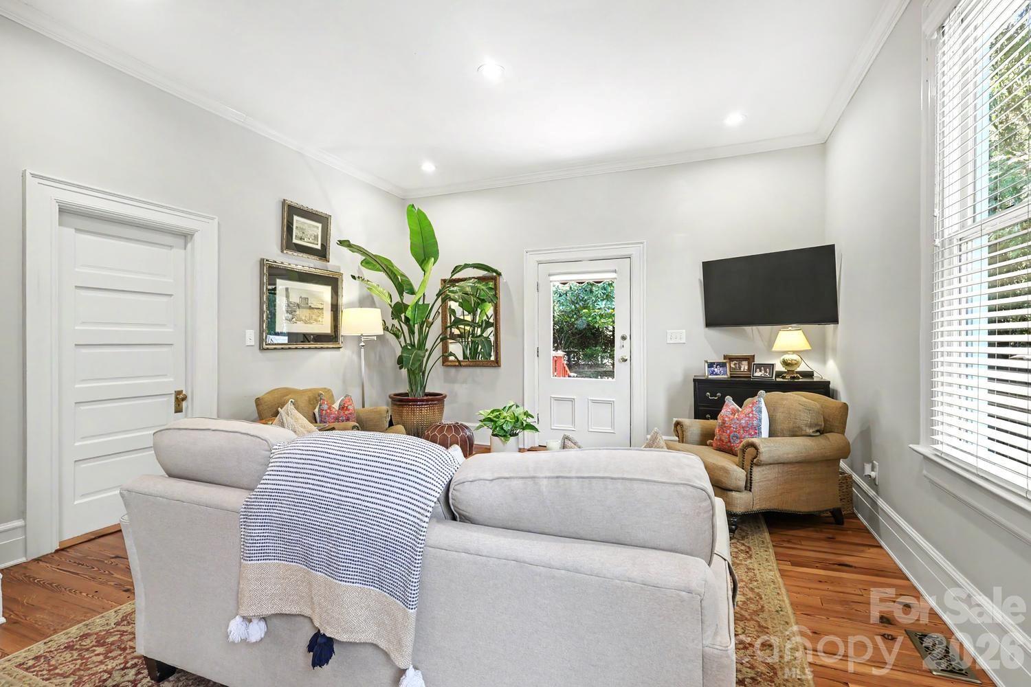 314 E Kingston Avenue E — Charlotte