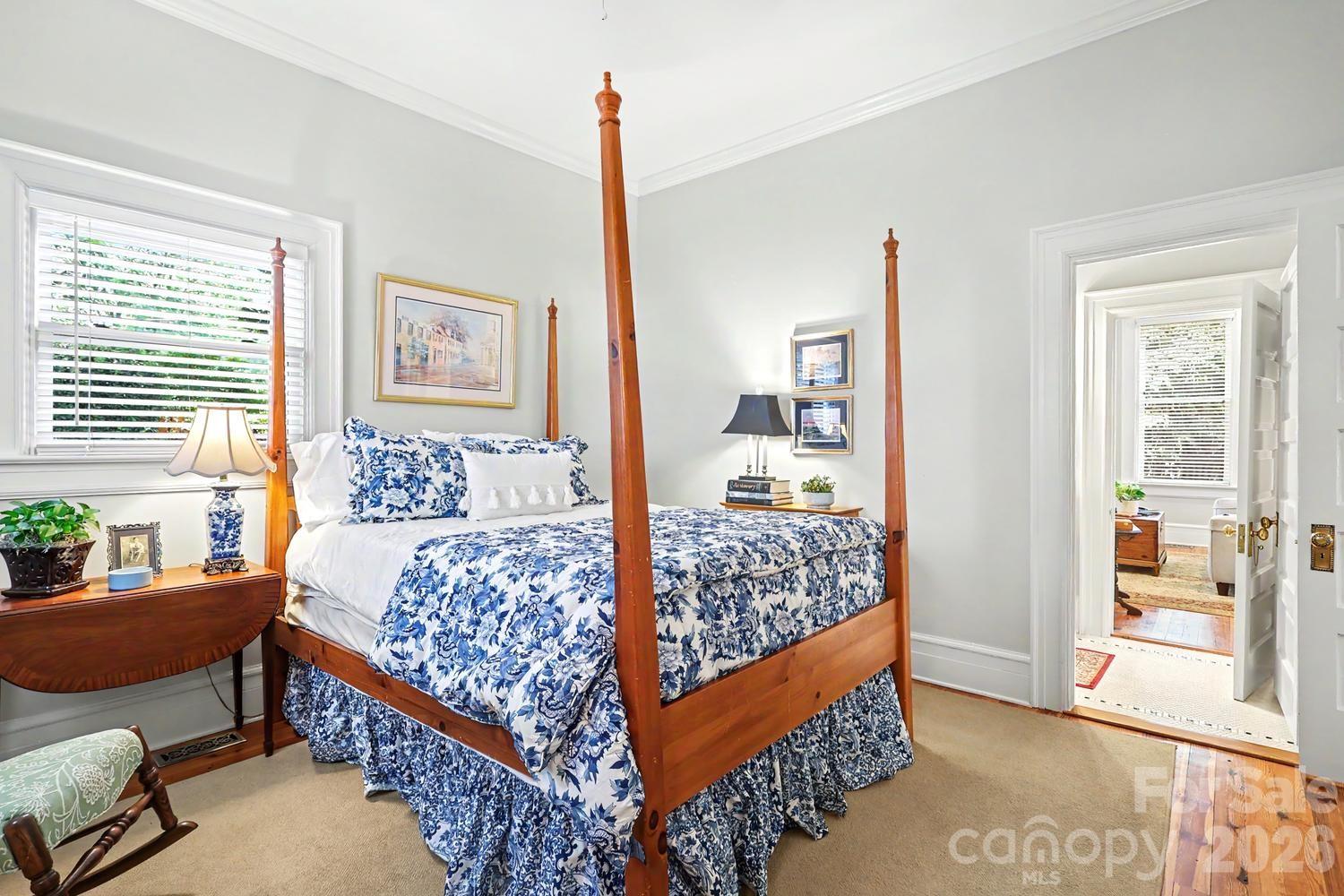 314 E Kingston Avenue E — Charlotte