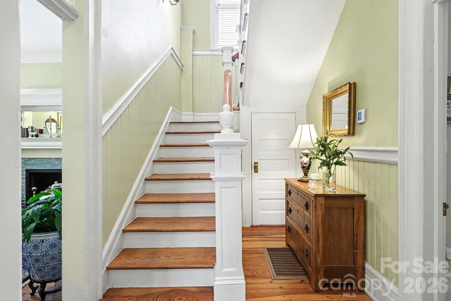 314 E Kingston Avenue E — Charlotte