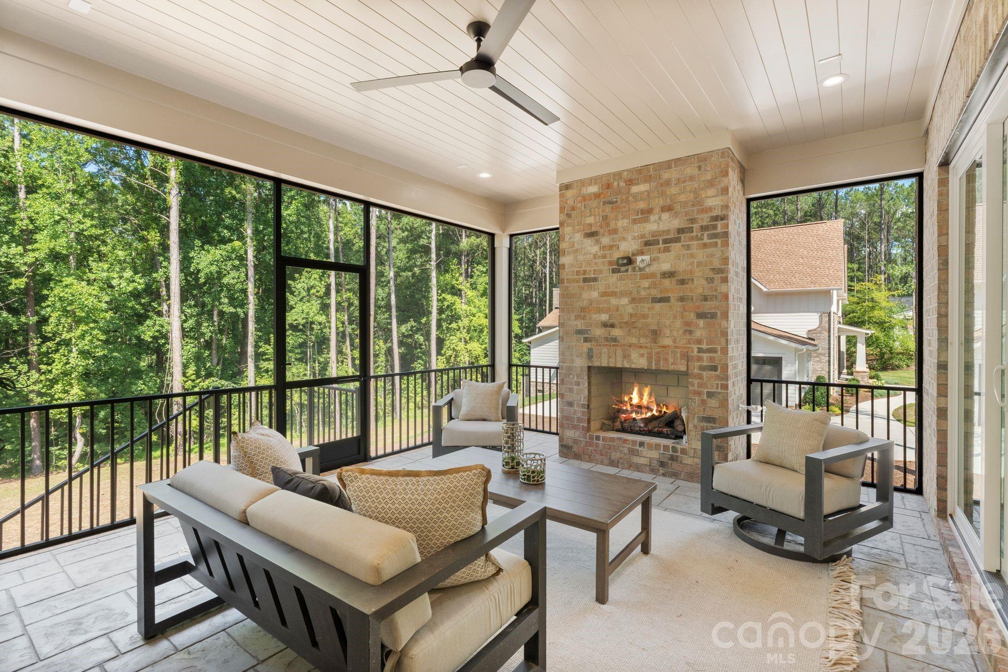8022 Gulf Creek Road — Lancaster