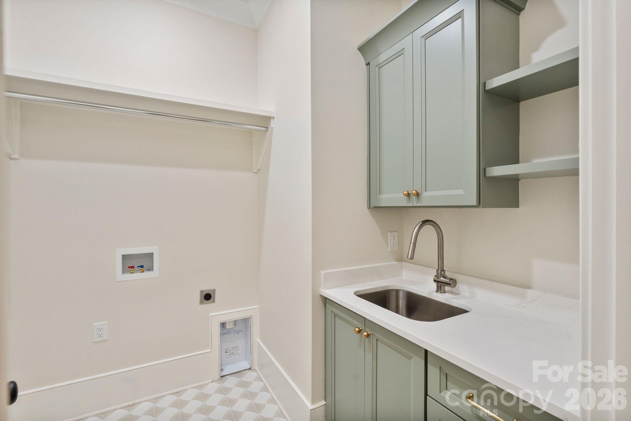 8022 Gulf Creek Road — Lancaster