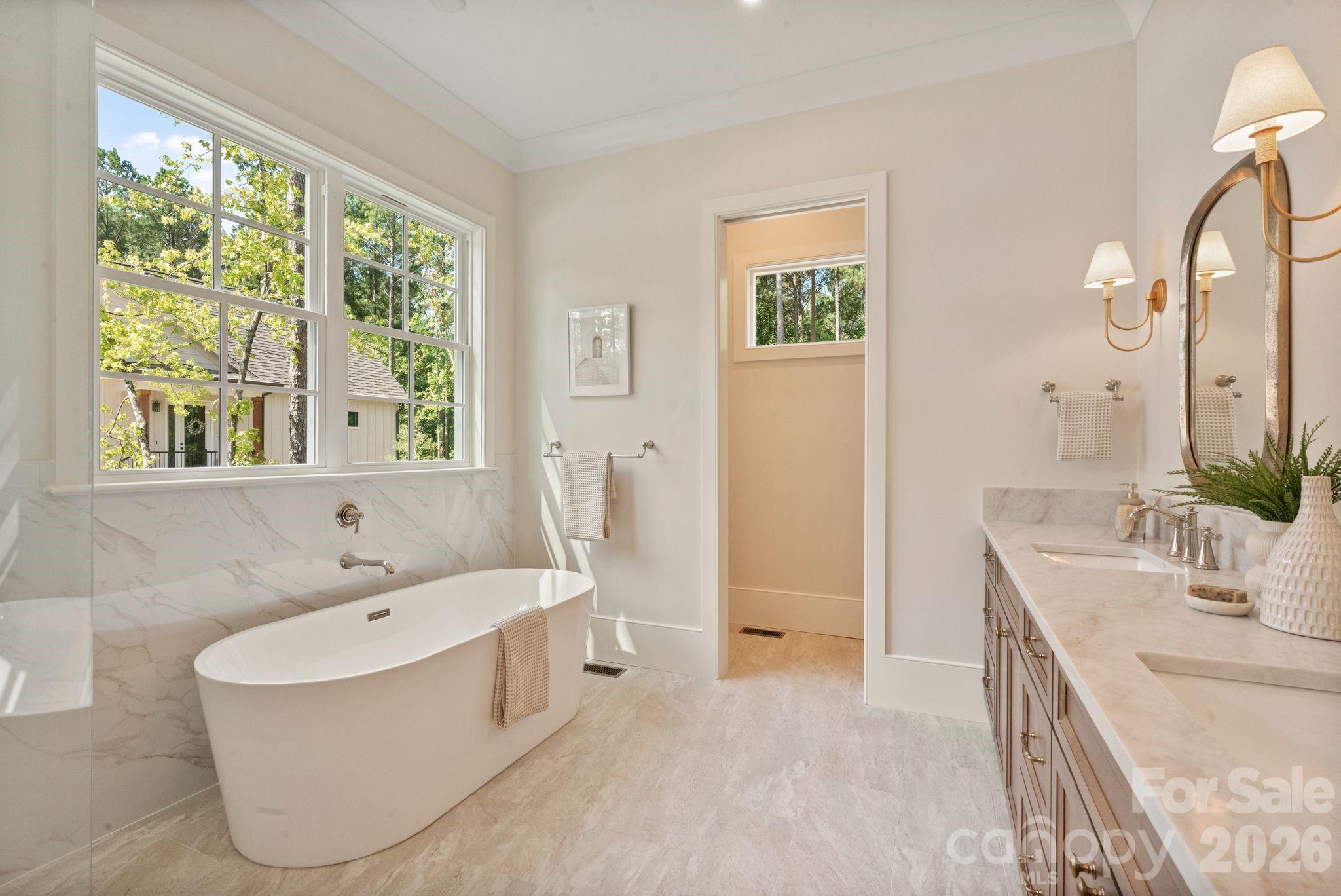 8022 Gulf Creek Road — Lancaster