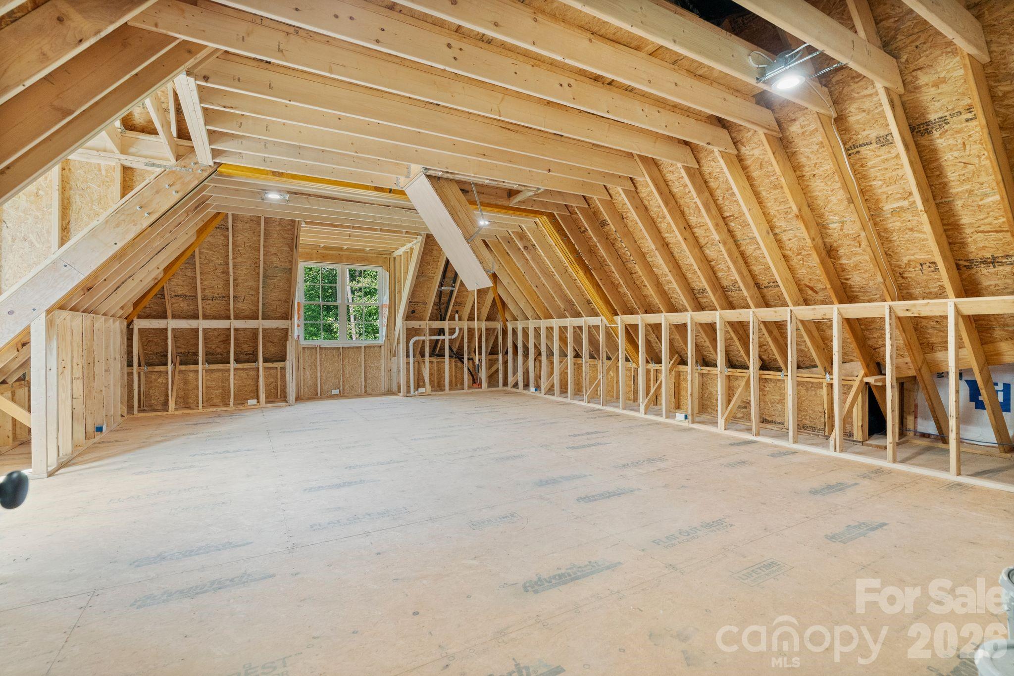 8022 Gulf Creek Road — Lancaster