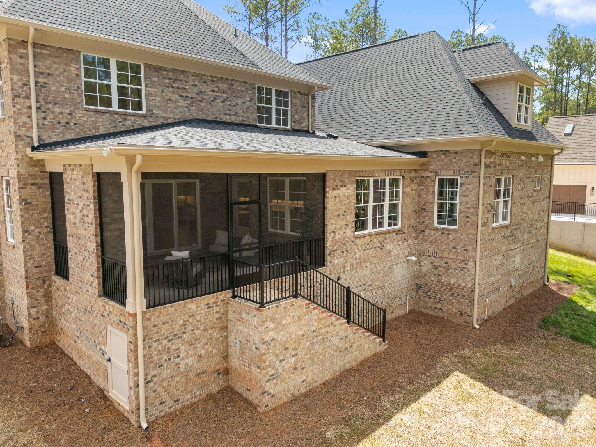 8022 Gulf Creek Road — Lancaster