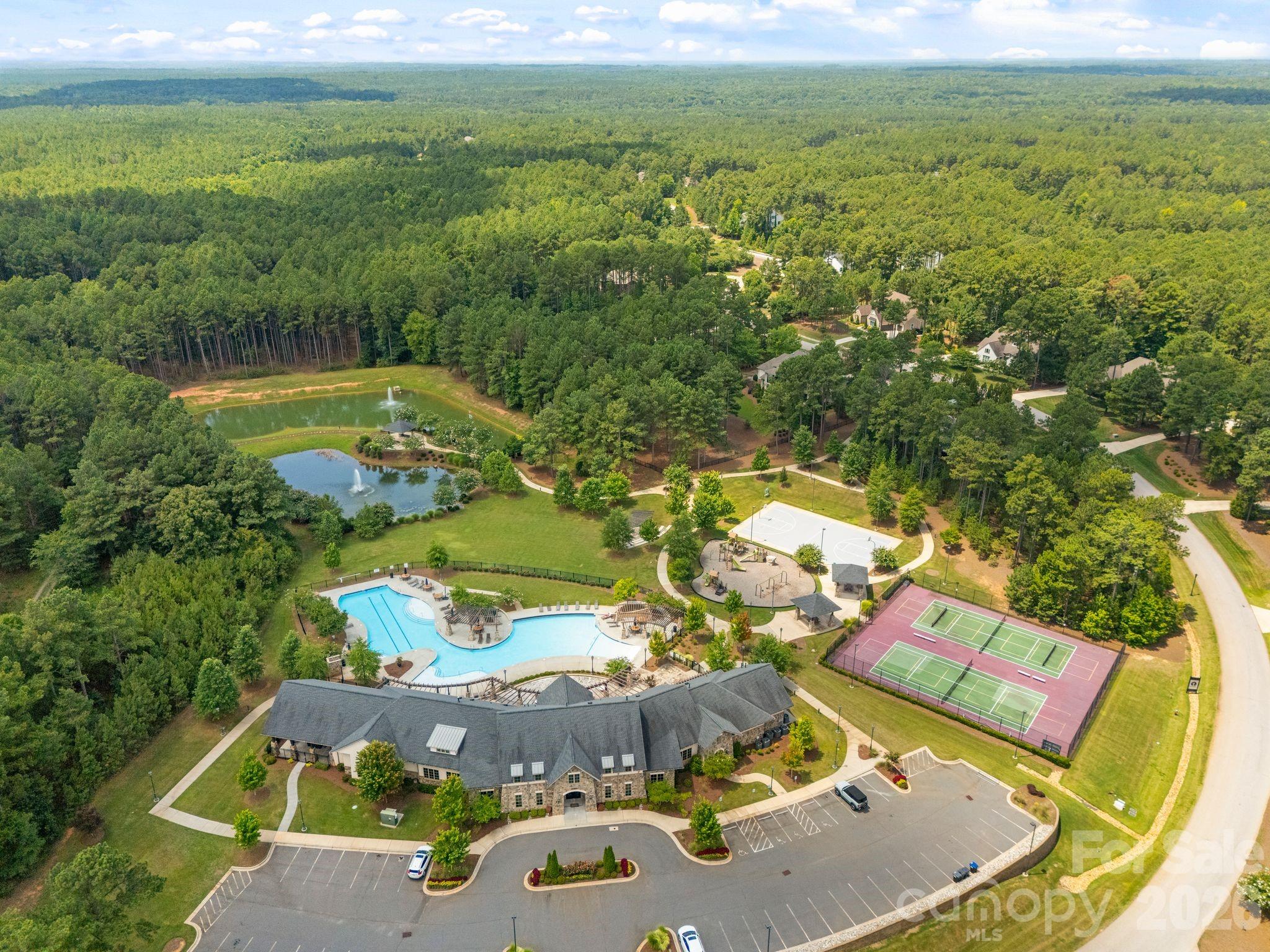 8022 Gulf Creek Road — Lancaster