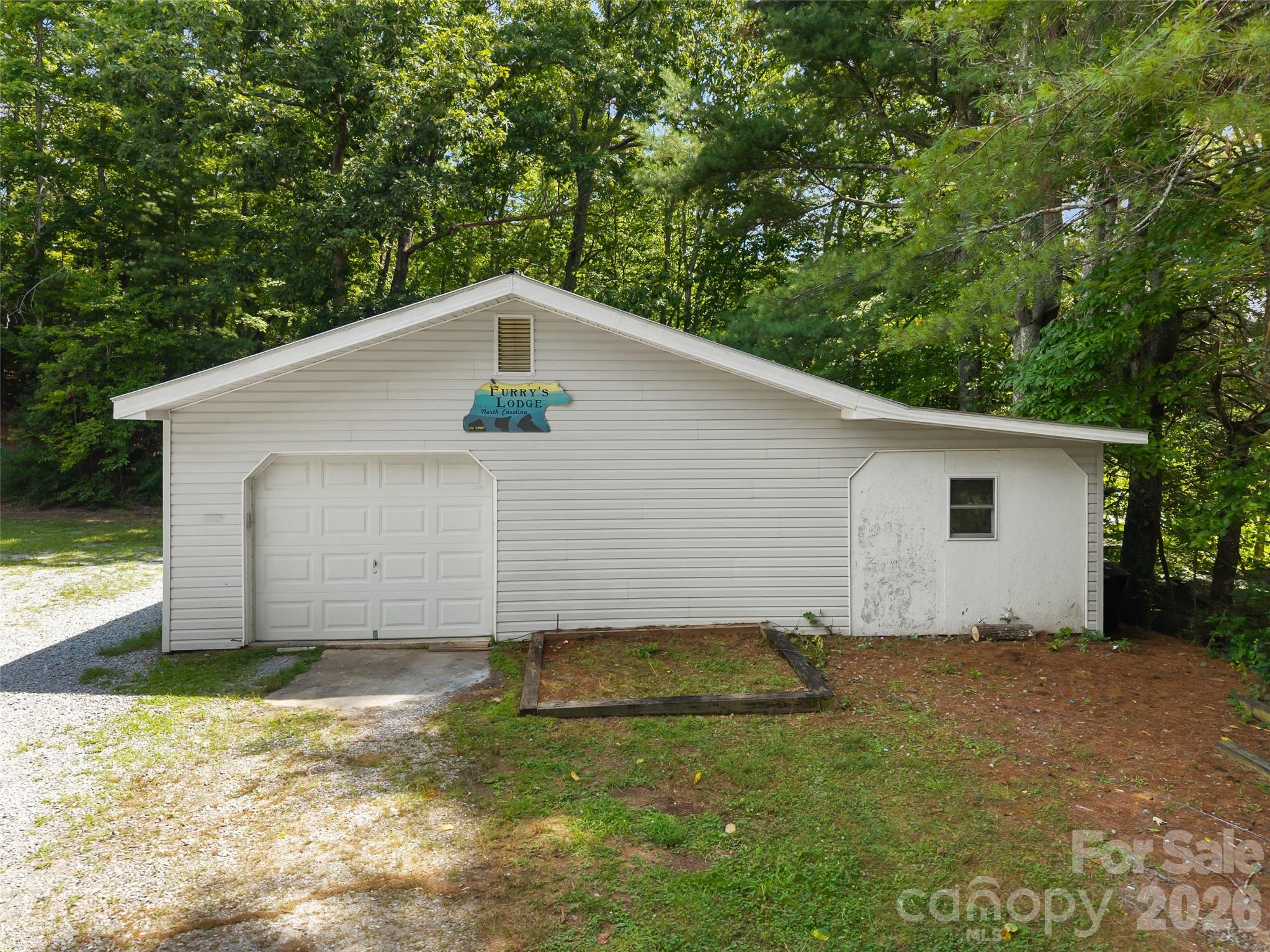 105 Big Bear Drive — Pisgah Forest