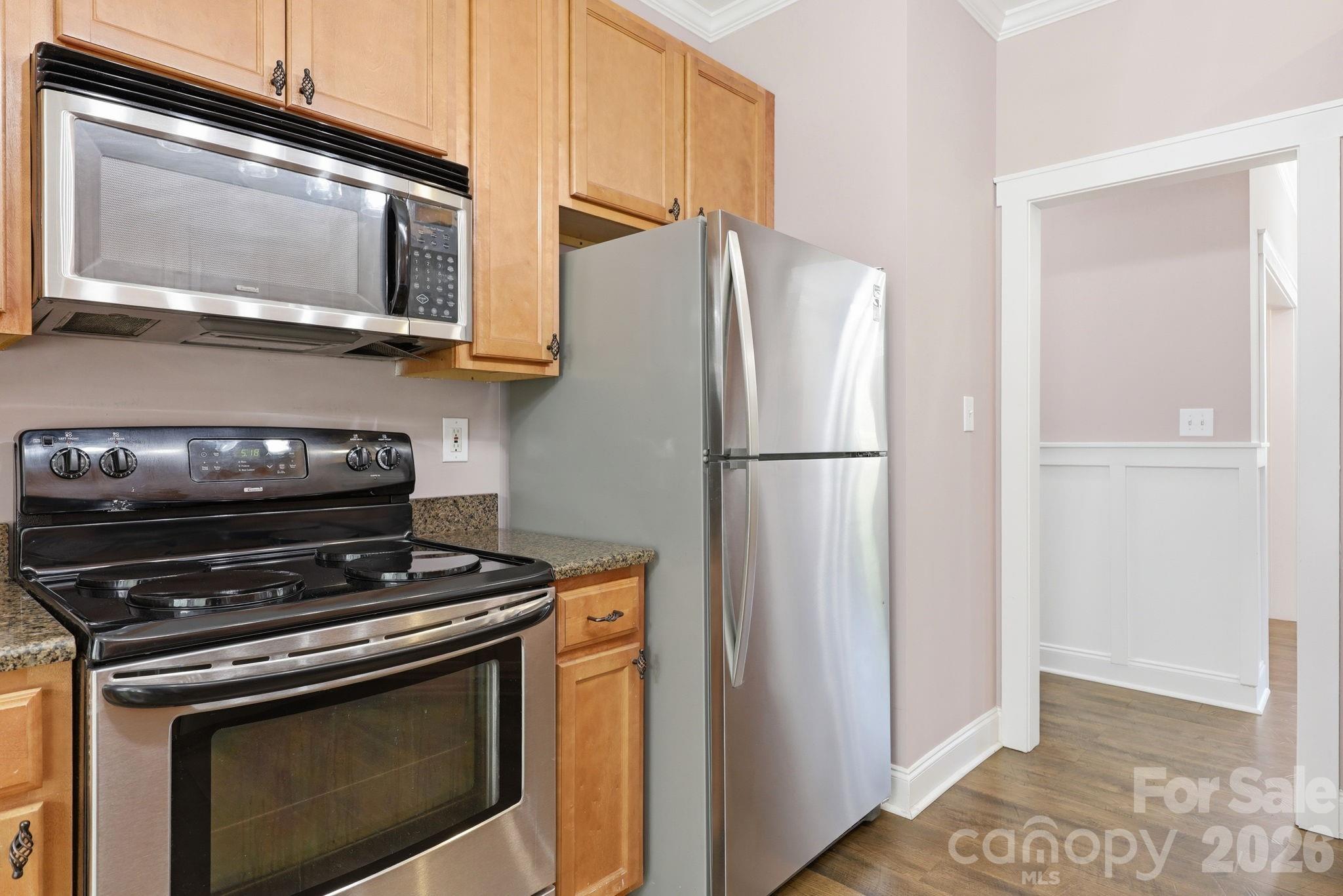 2100 Waterford Pointe Road — Lexington