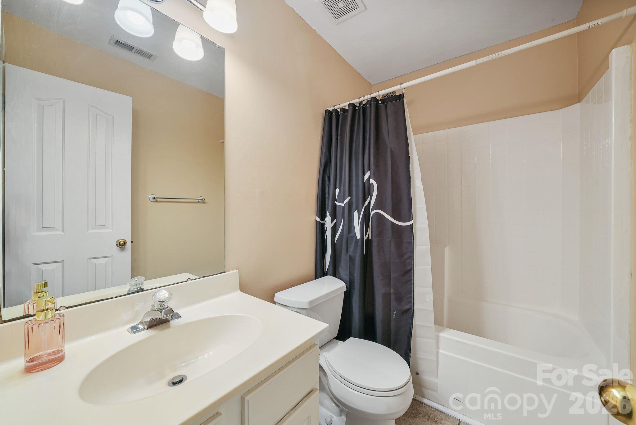 16007 Kirsten Nicole Road — Charlotte