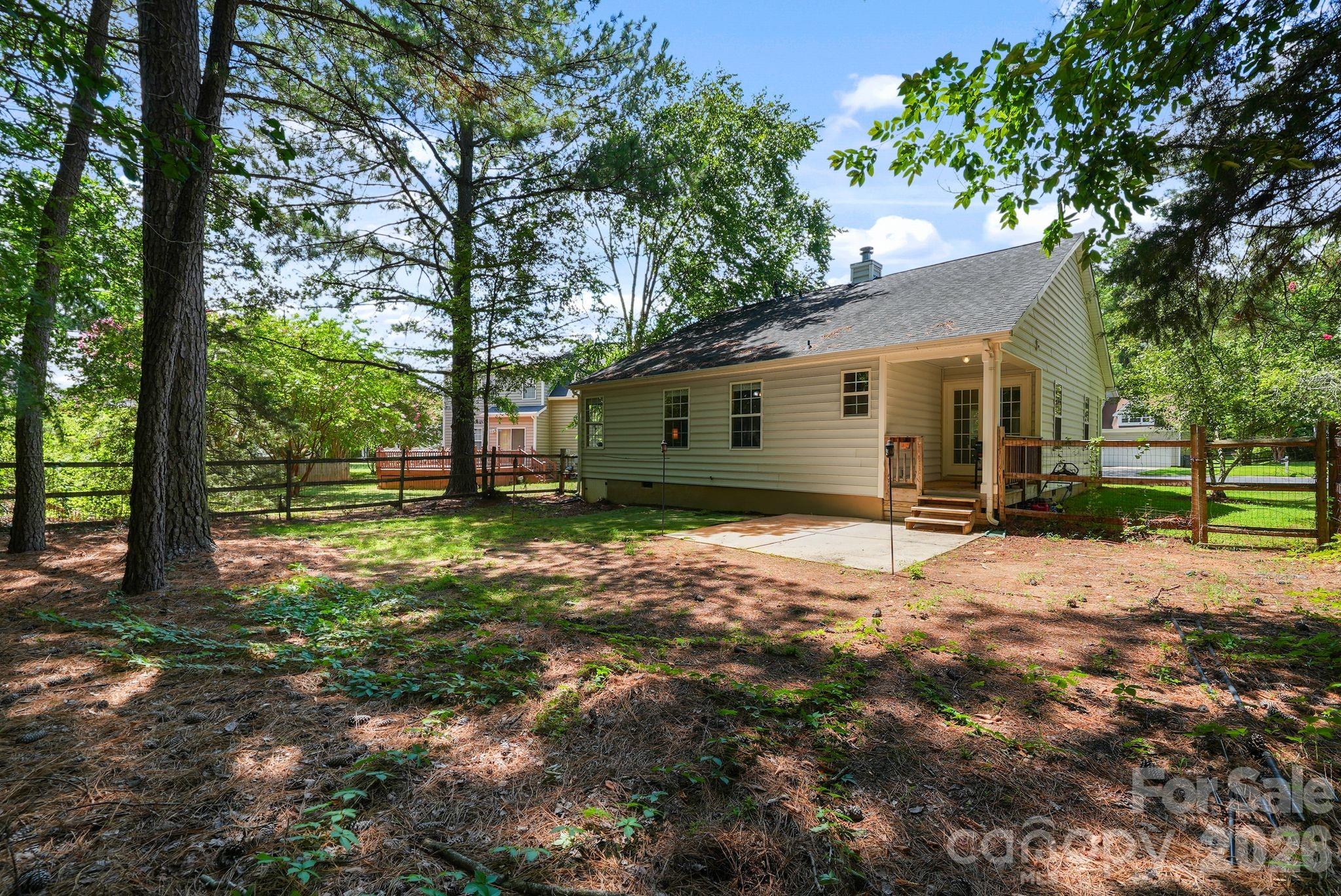 16007 Kirsten Nicole Road — Charlotte