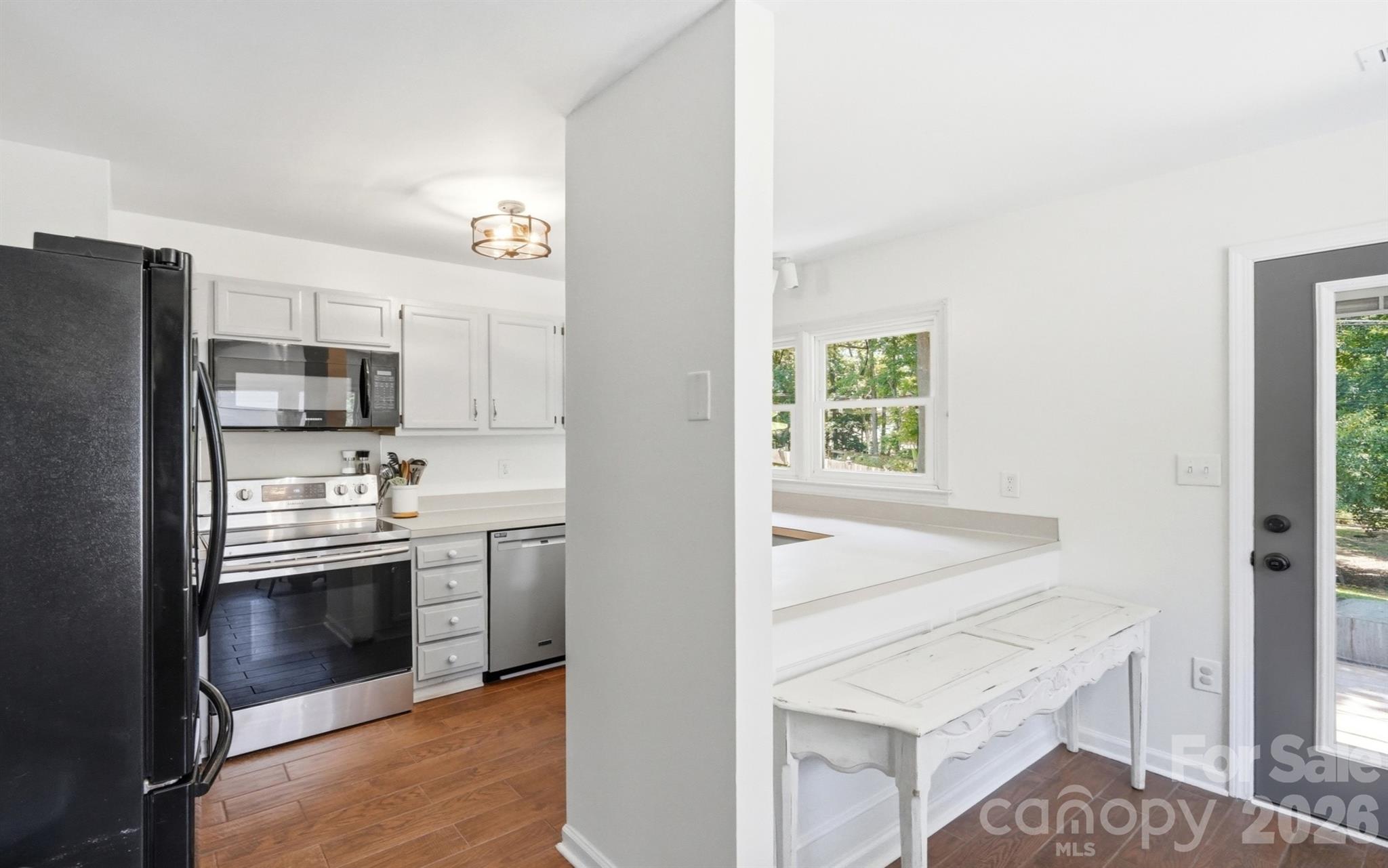 7112 Walterboro Road — Charlotte
