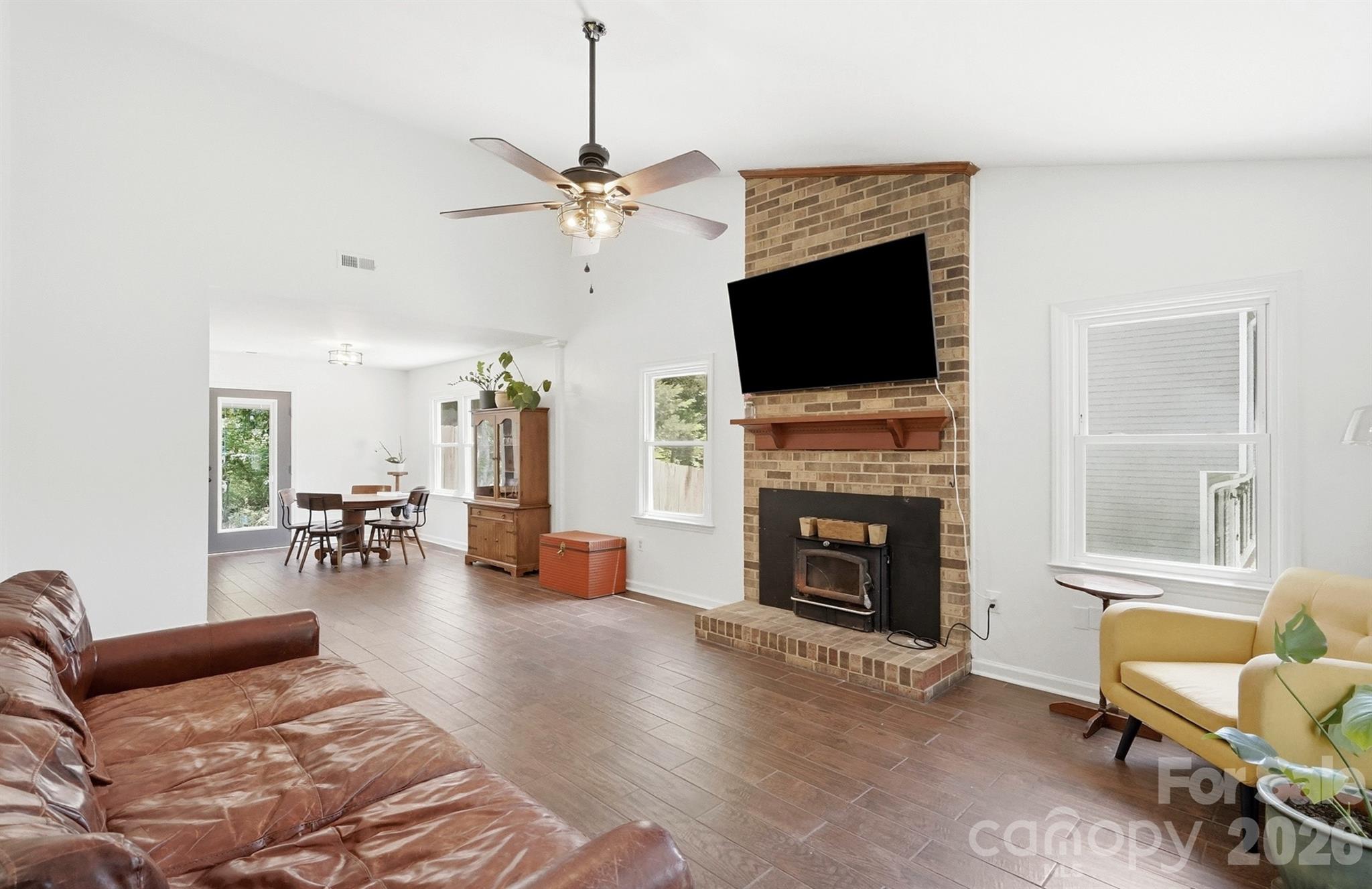 7112 Walterboro Road — Charlotte