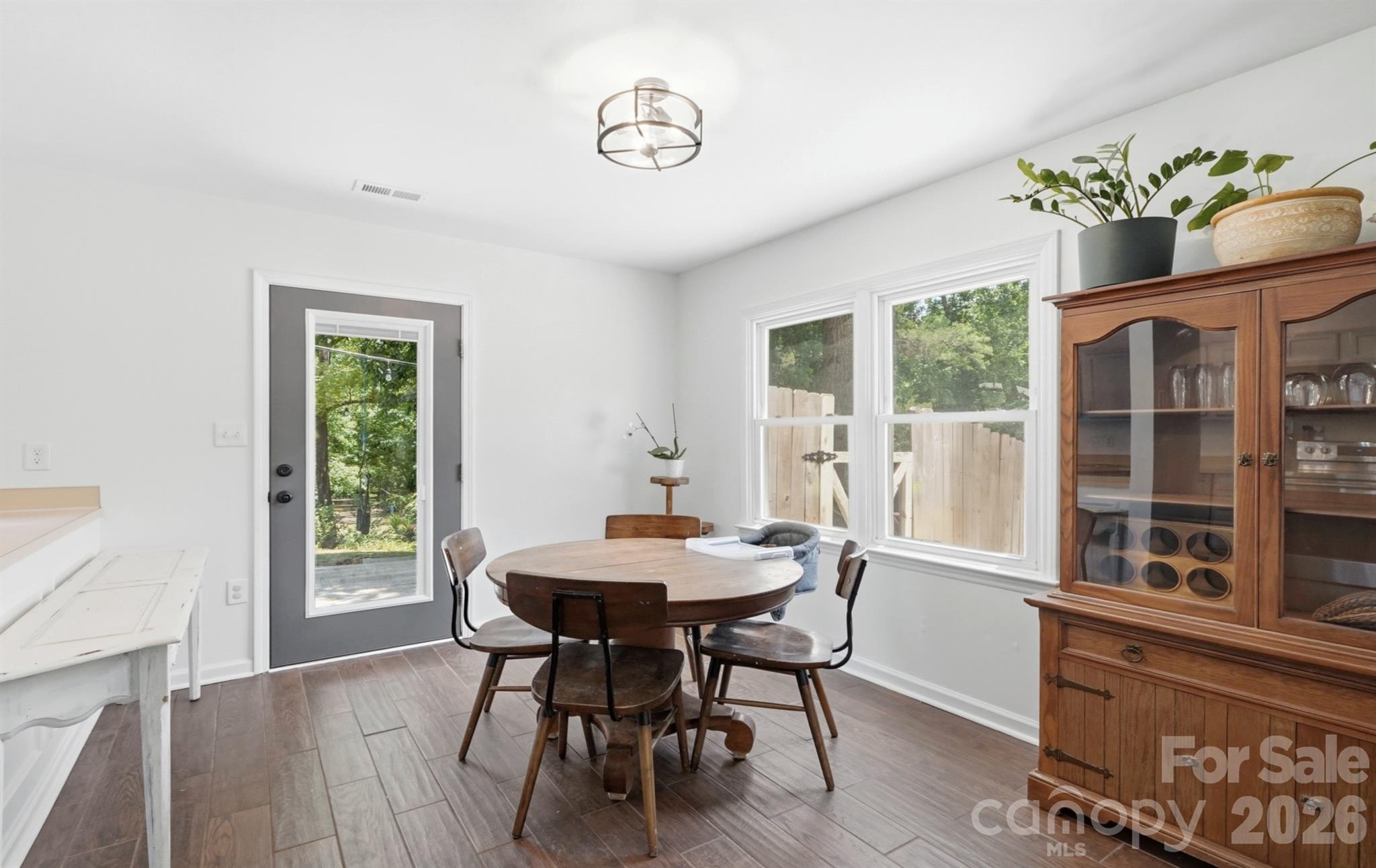 7112 Walterboro Road — Charlotte