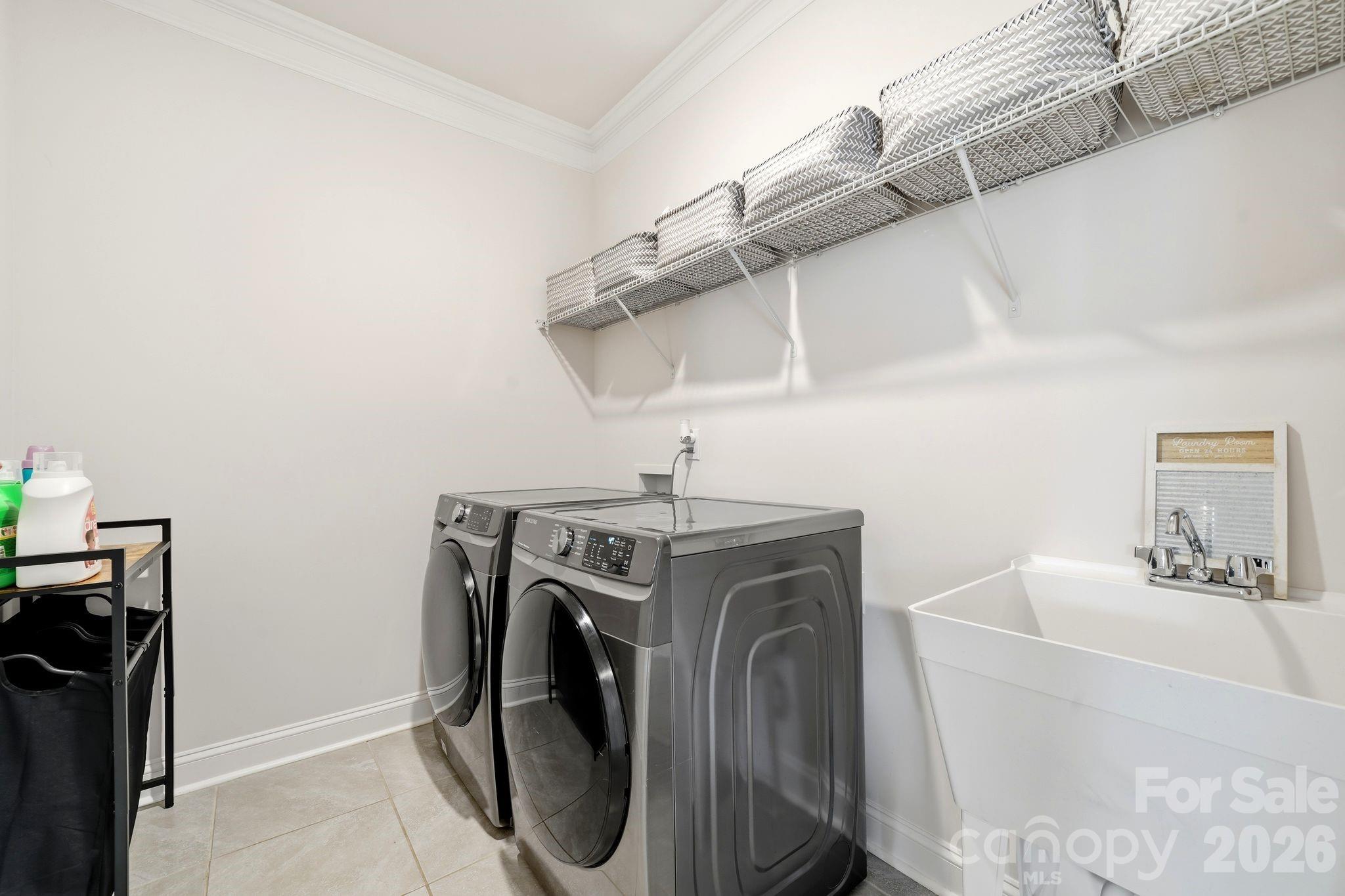 4374 Riverton Loop — Denver