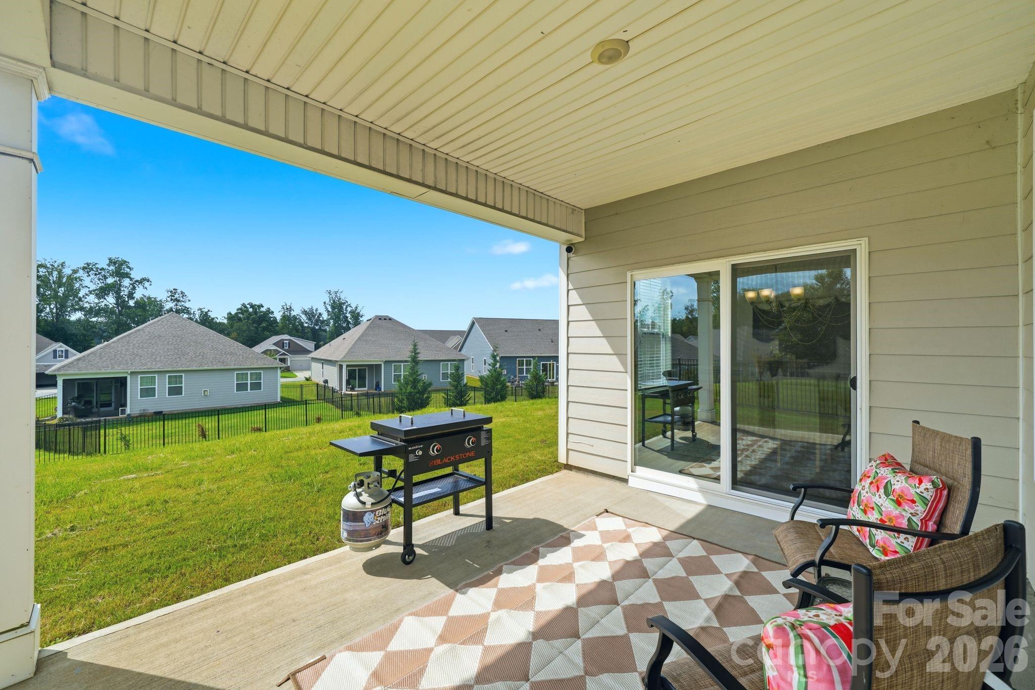 4374 Riverton Loop — Denver