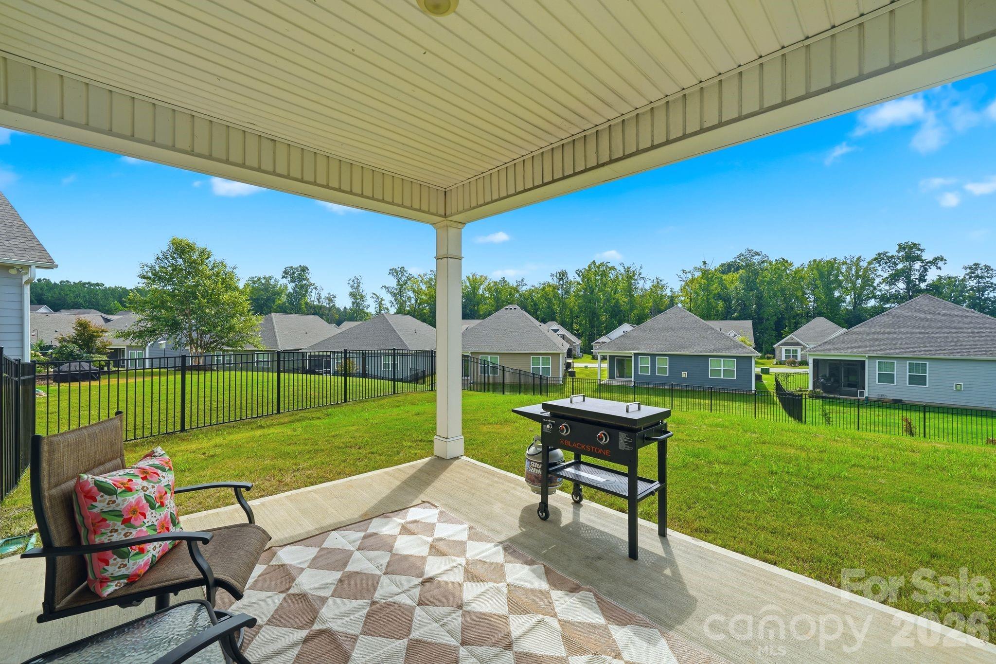 4374 Riverton Loop — Denver