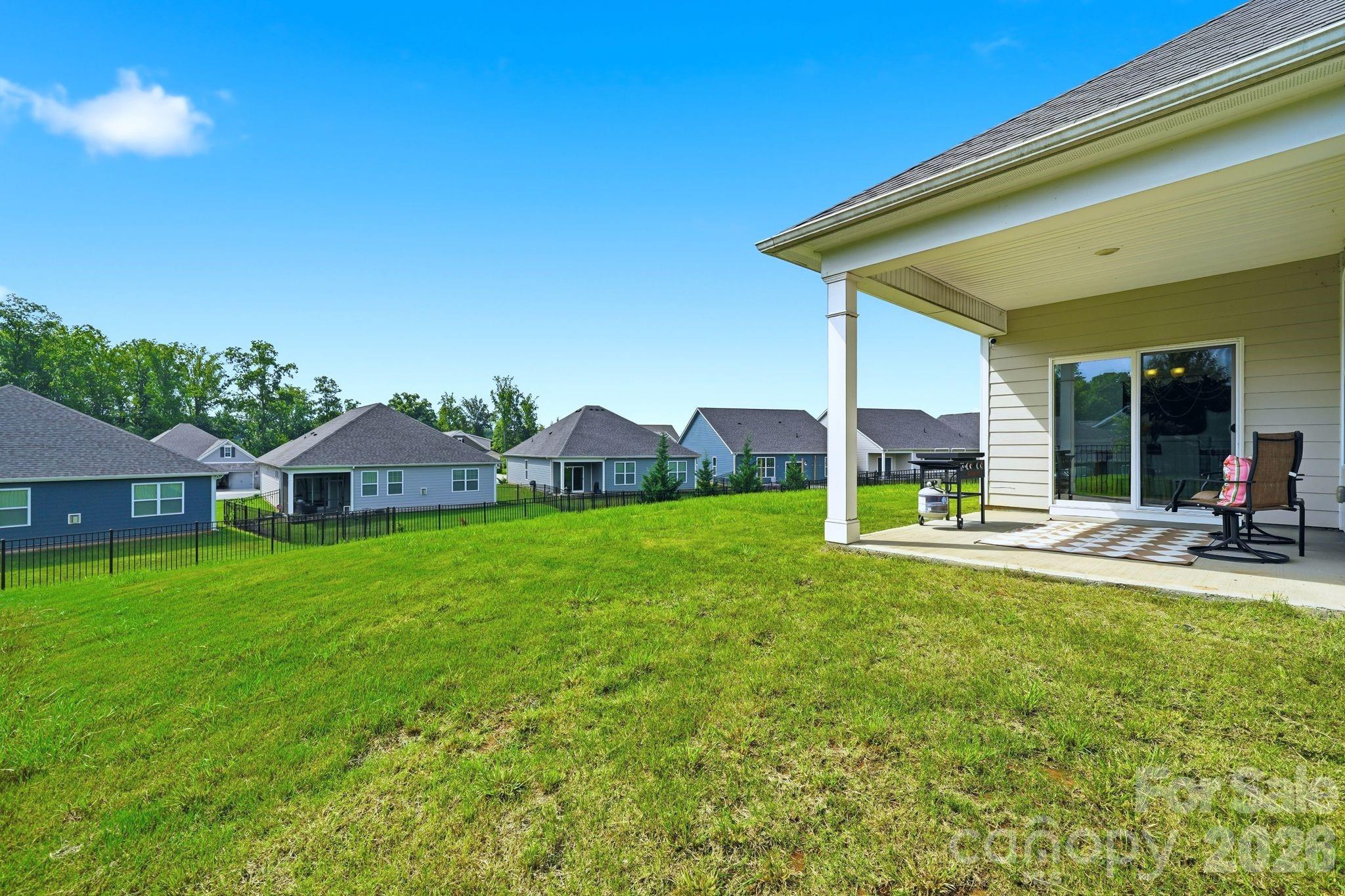 4374 Riverton Loop — Denver