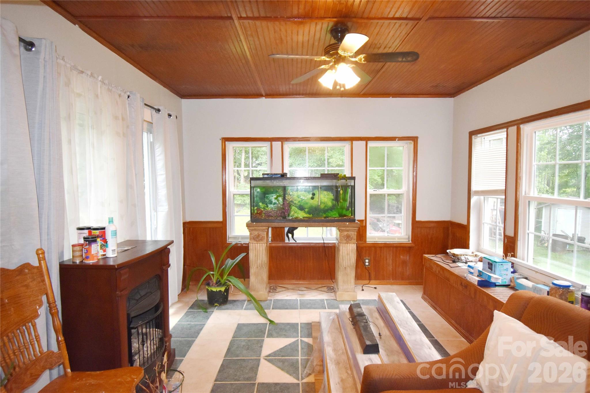 1515 States Avenue — Morganton