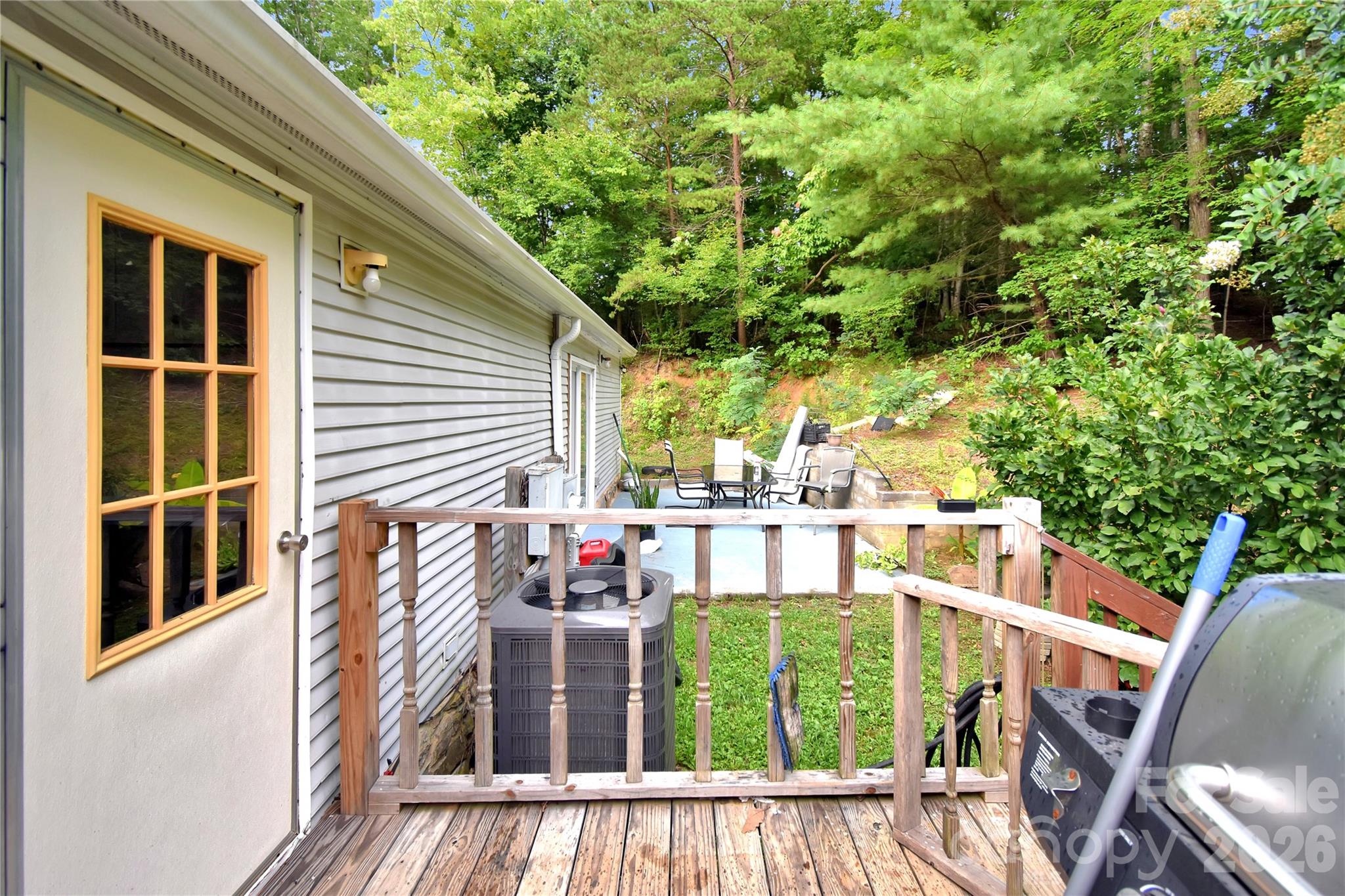 1515 States Avenue — Morganton