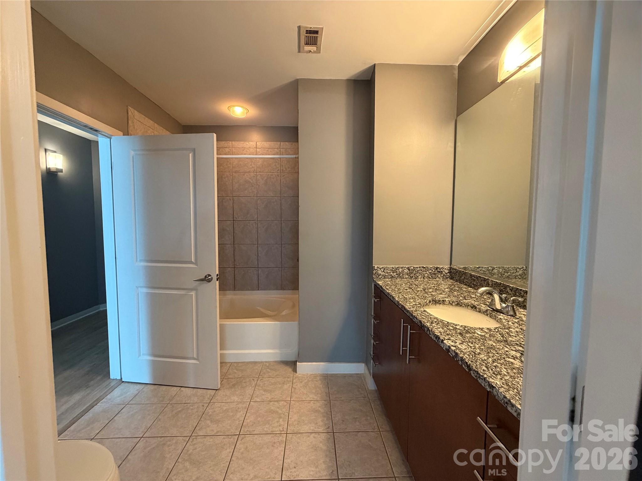210 N Church Street #1505 — Charlotte