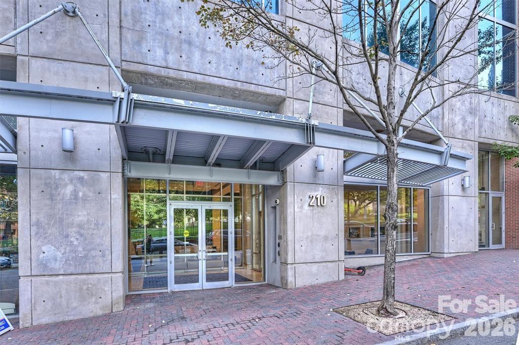 210 N Church Street #1505 — Charlotte