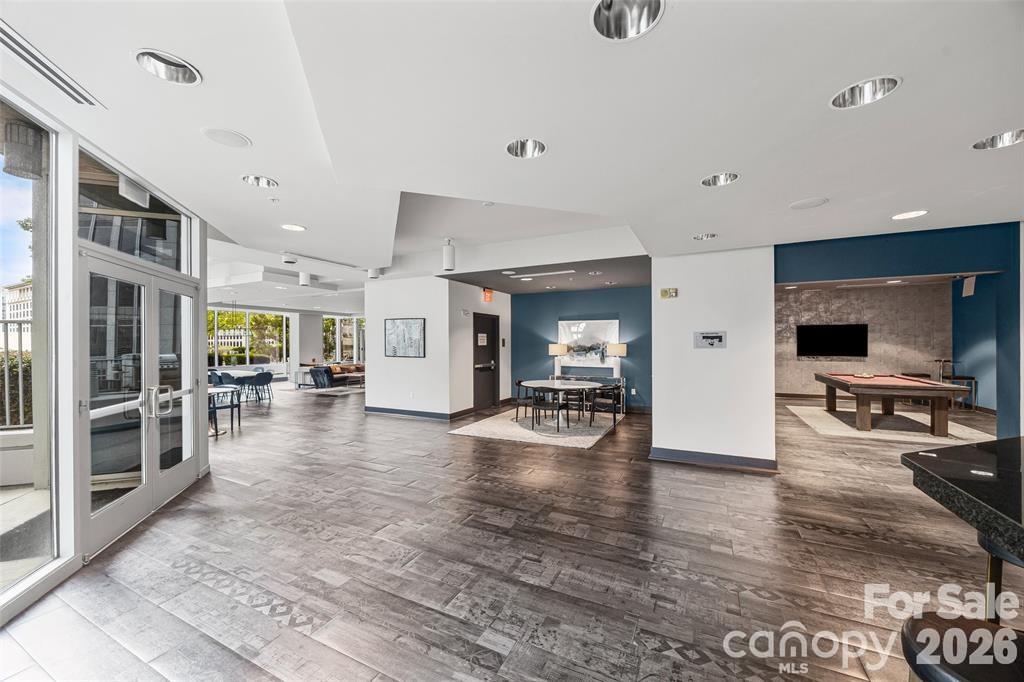 210 N Church Street #1505 — Charlotte