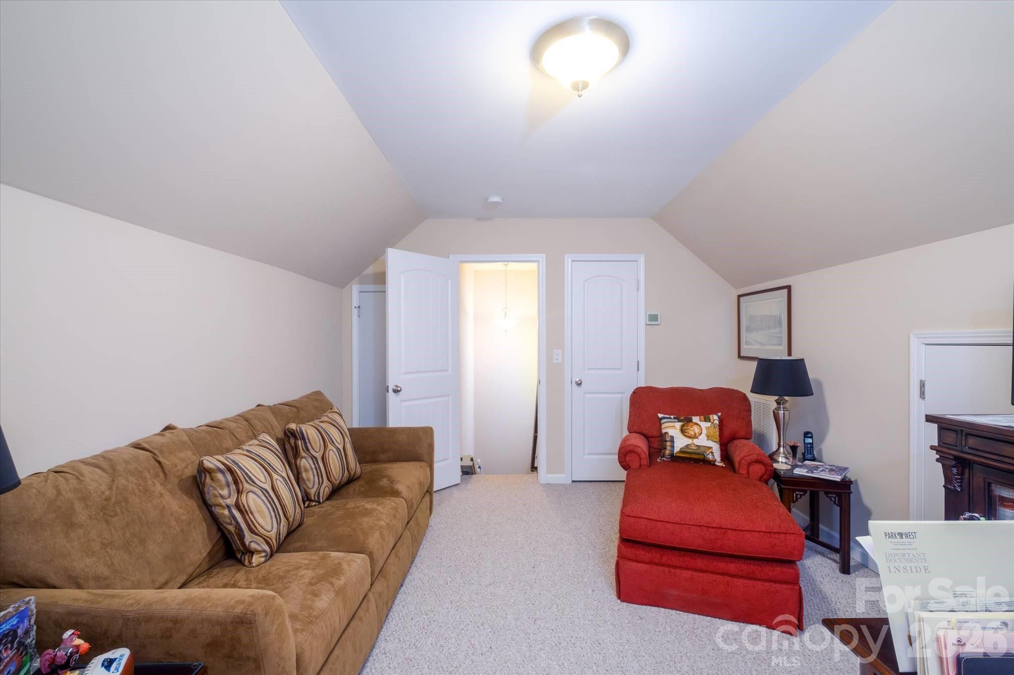 4804 Star Hill Lane — Charlotte