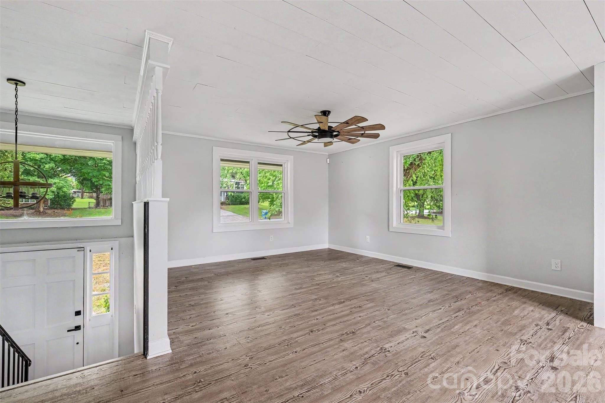 2310 24th Avenue NE — Hickory