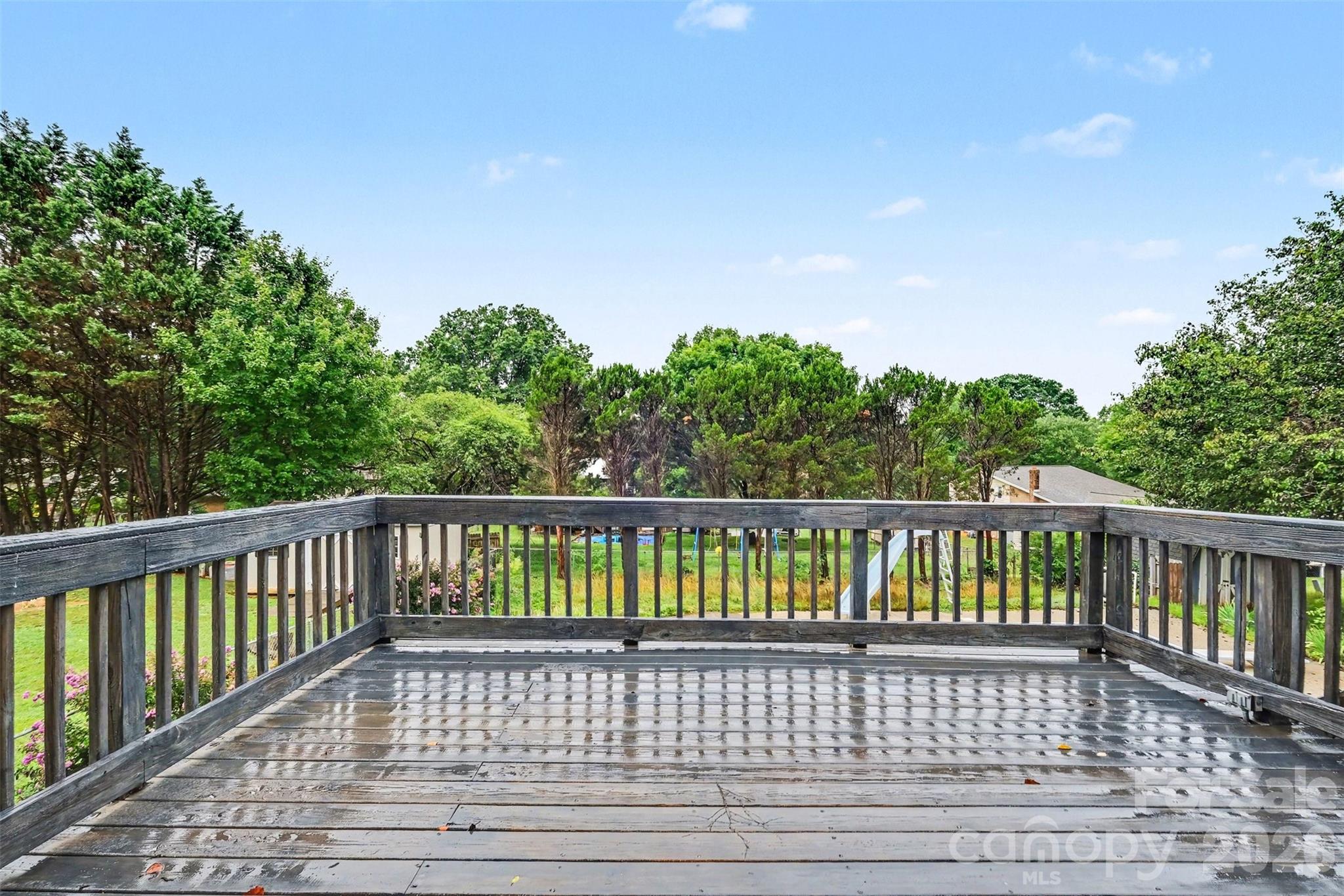 2310 24th Avenue NE — Hickory