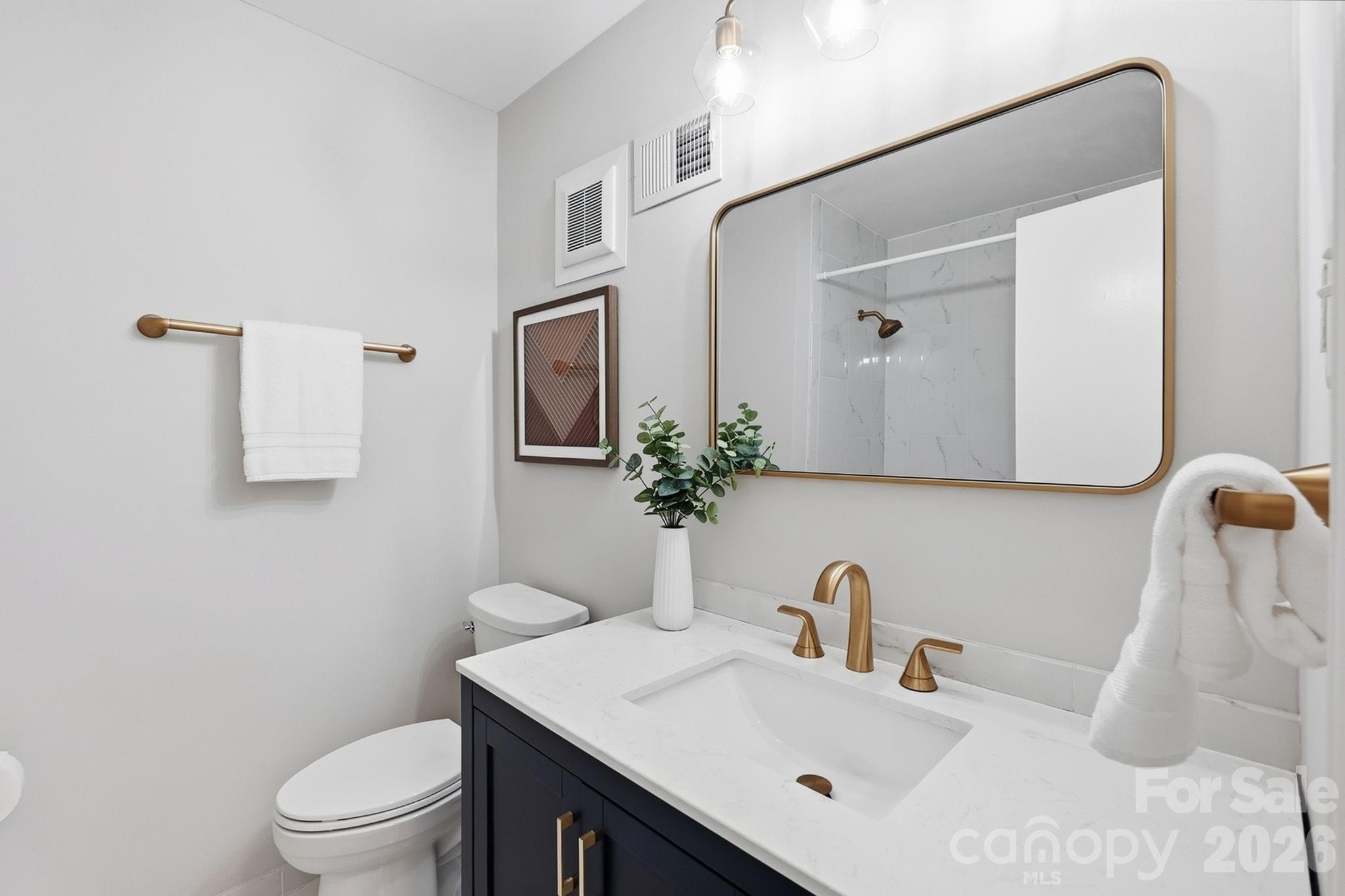 4712 Fairheath Road — Charlotte