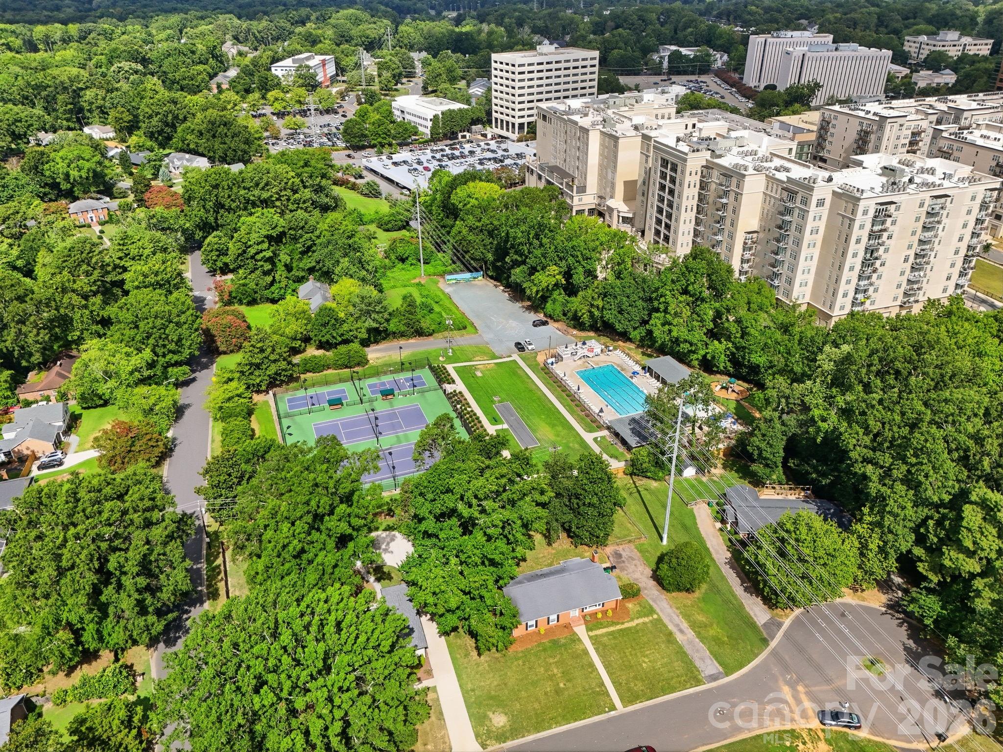 4712 Fairheath Road — Charlotte