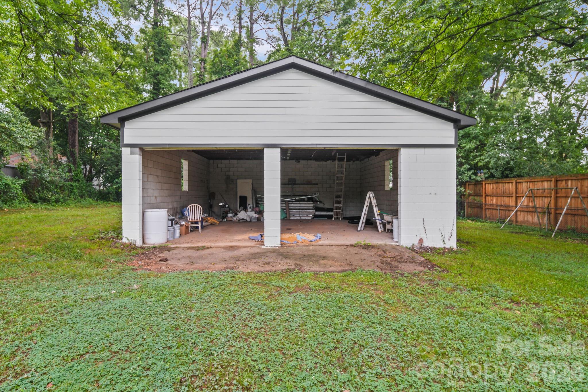 111 Hemphill Avenue — Chester