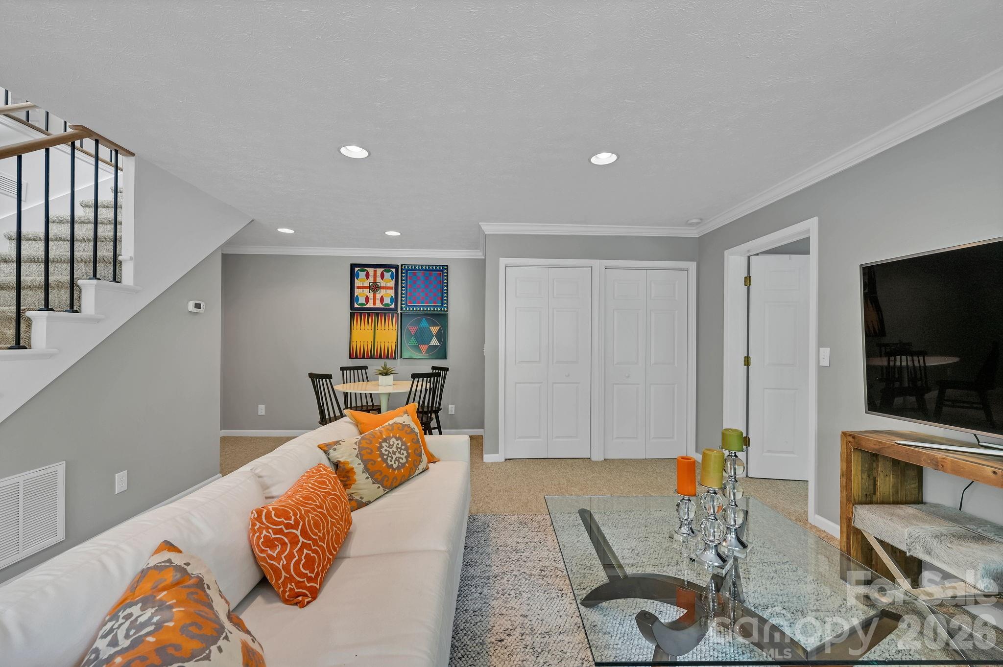 77 Carriage West Drive — Hendersonville