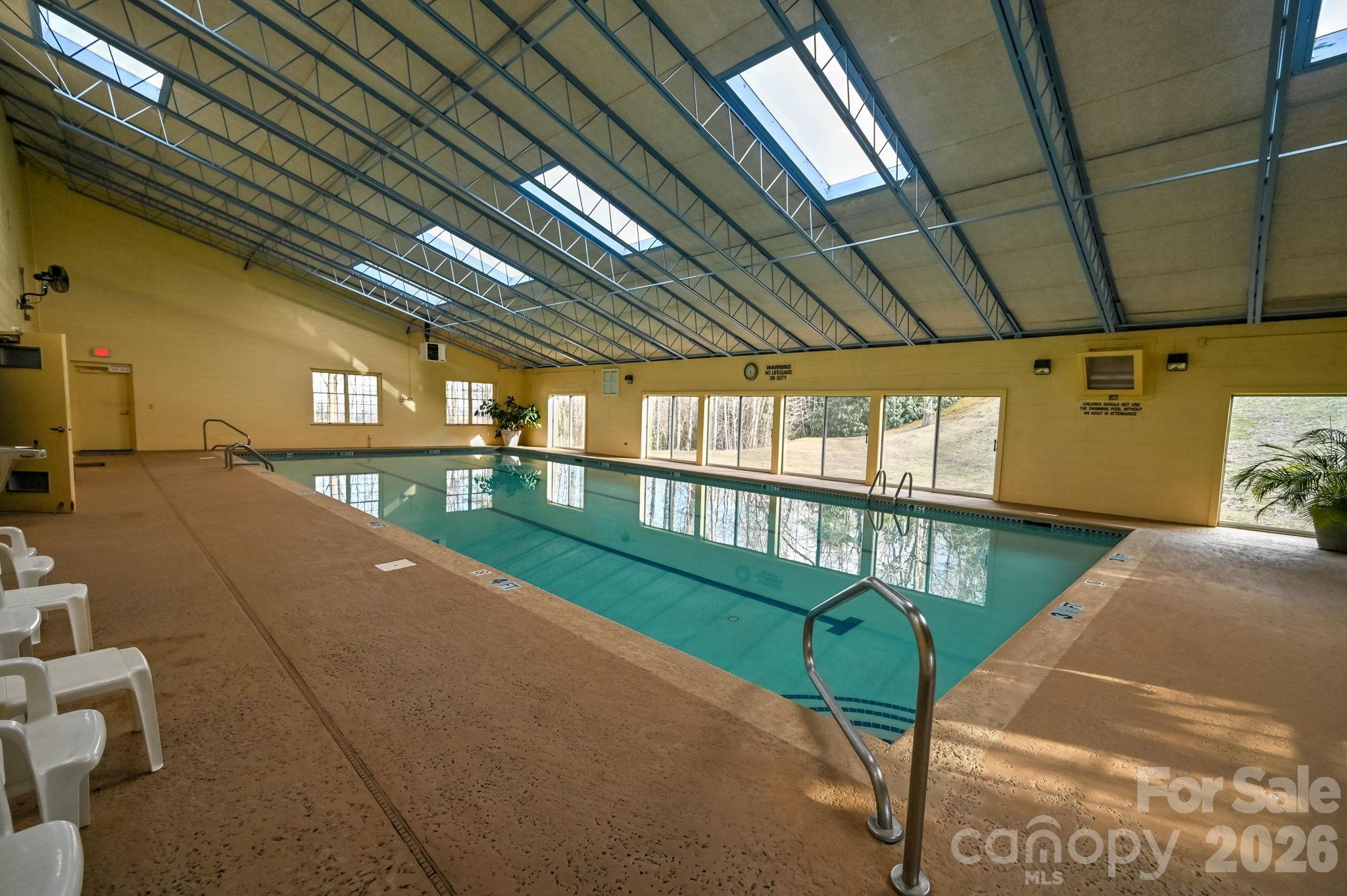 77 Carriage West Drive — Hendersonville