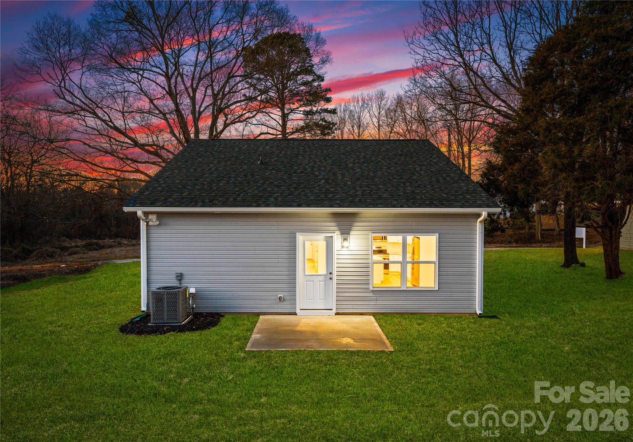 142 Hansard Drive — Charlotte