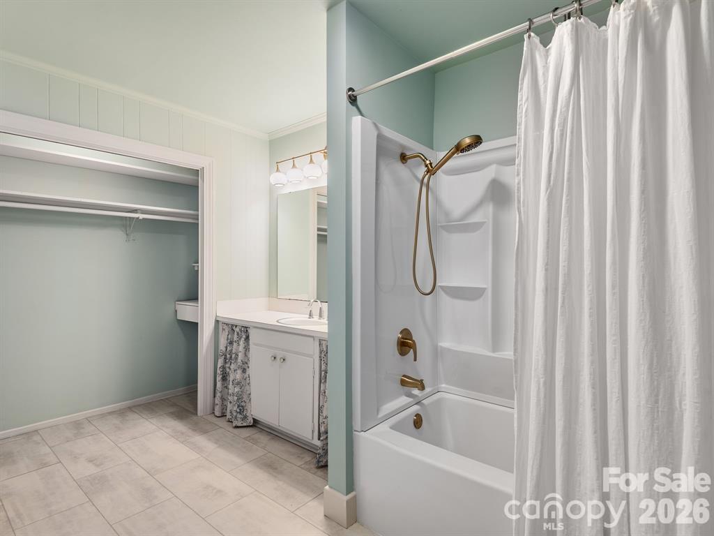 143 S Ridgecrest Avenue — Rutherfordton