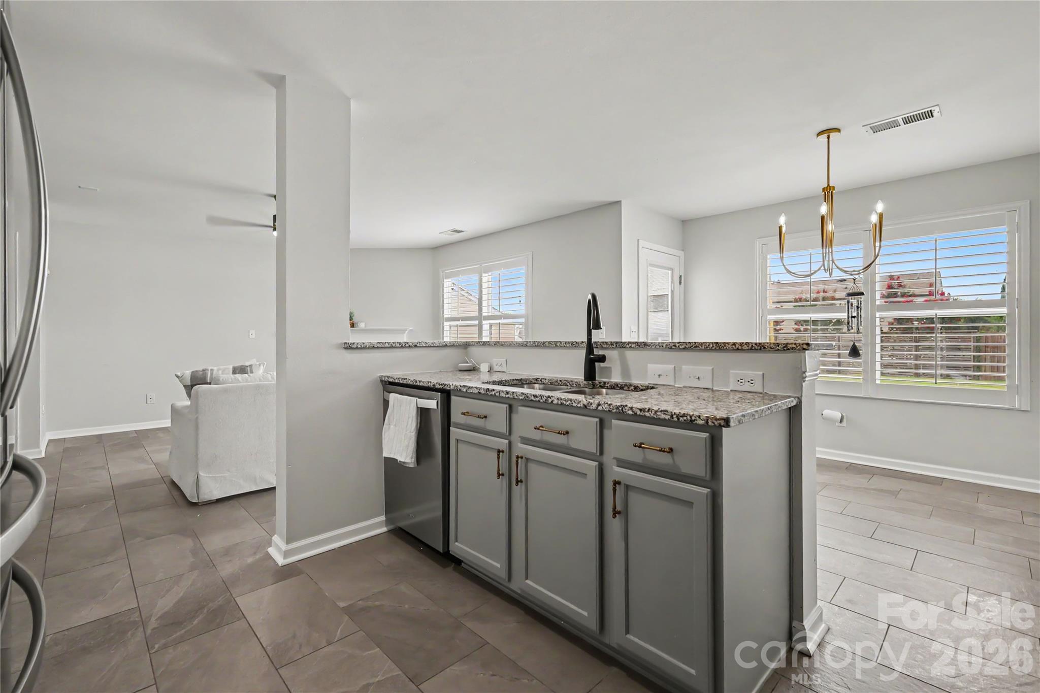 8603 Westhope Street — Charlotte