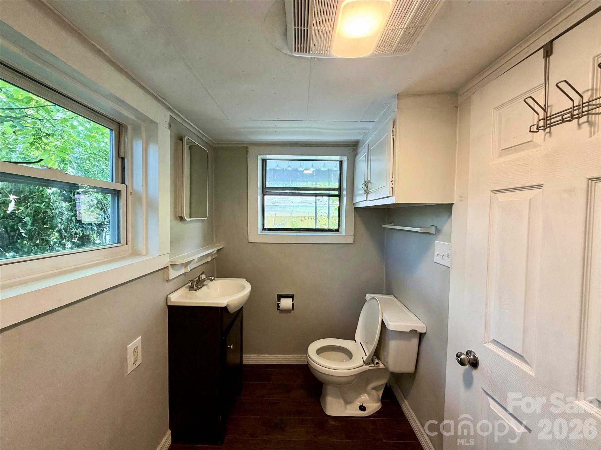 6 Leita Lane — Asheville