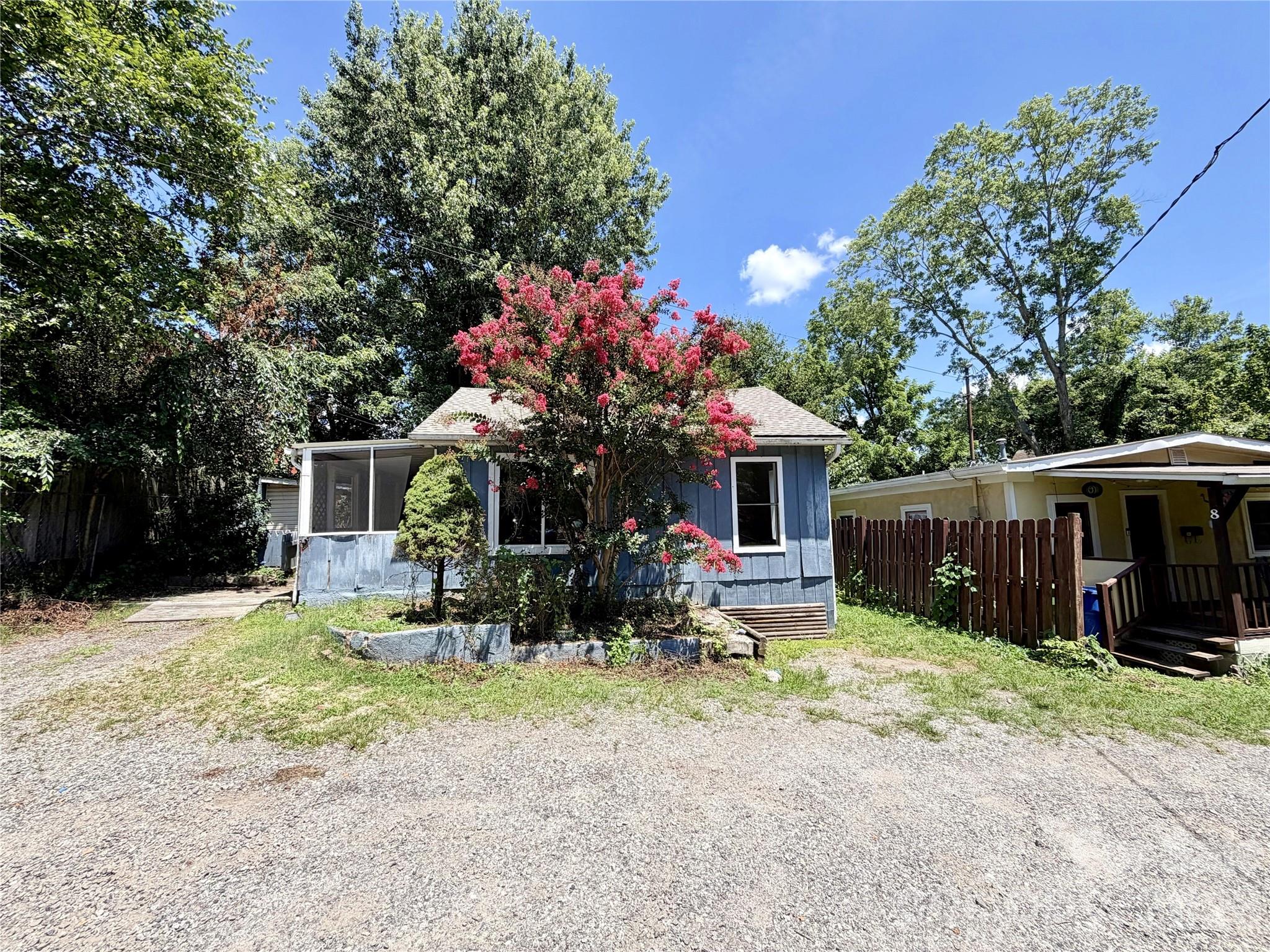 6 Leita Lane — Asheville