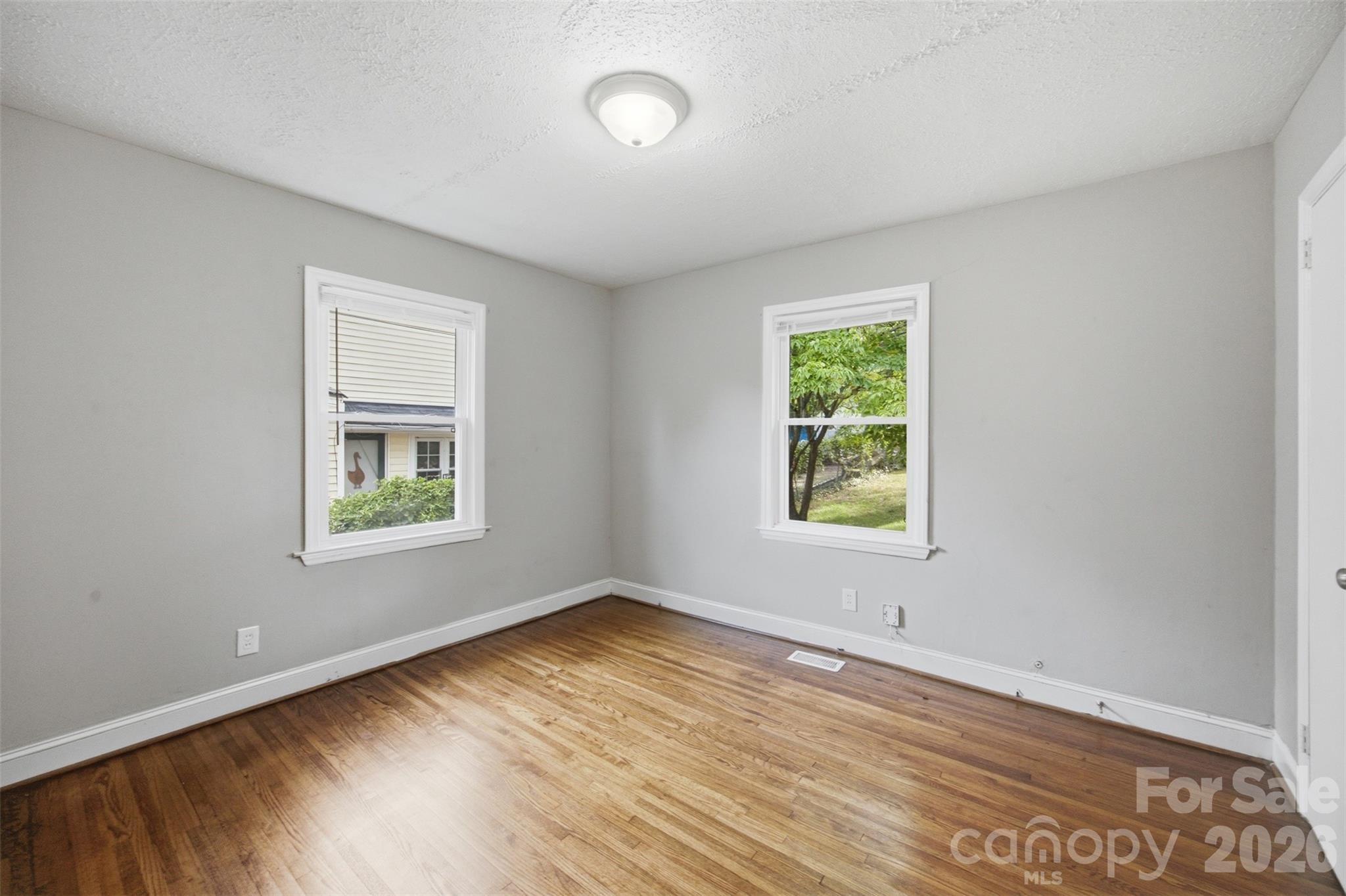 2516 Elon Street — Charlotte