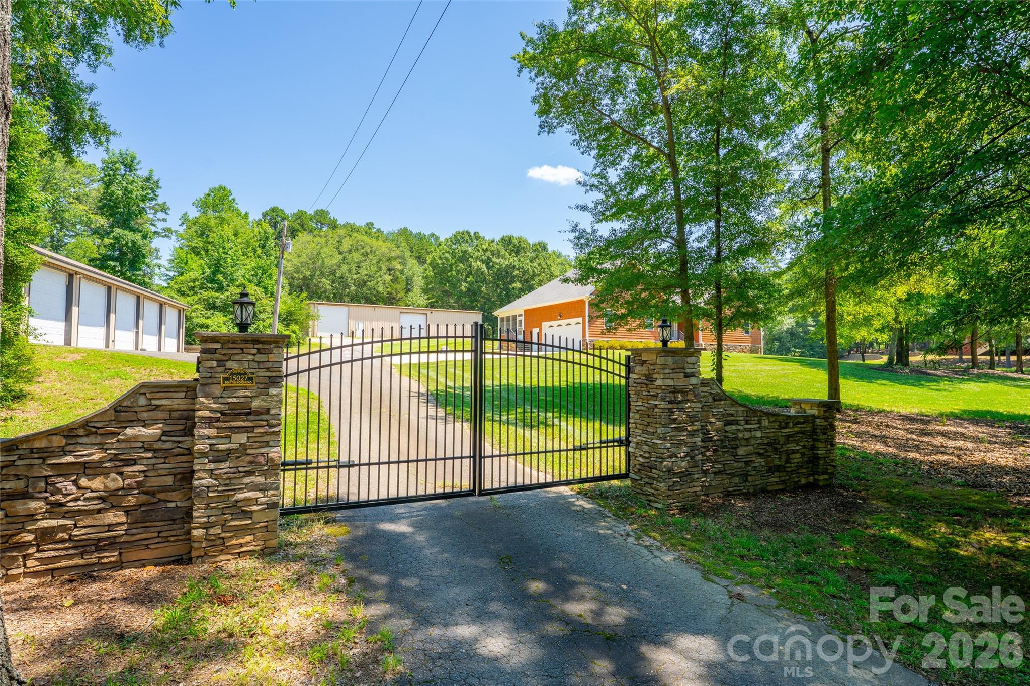 15027 Beatties Ford Road — Huntersville