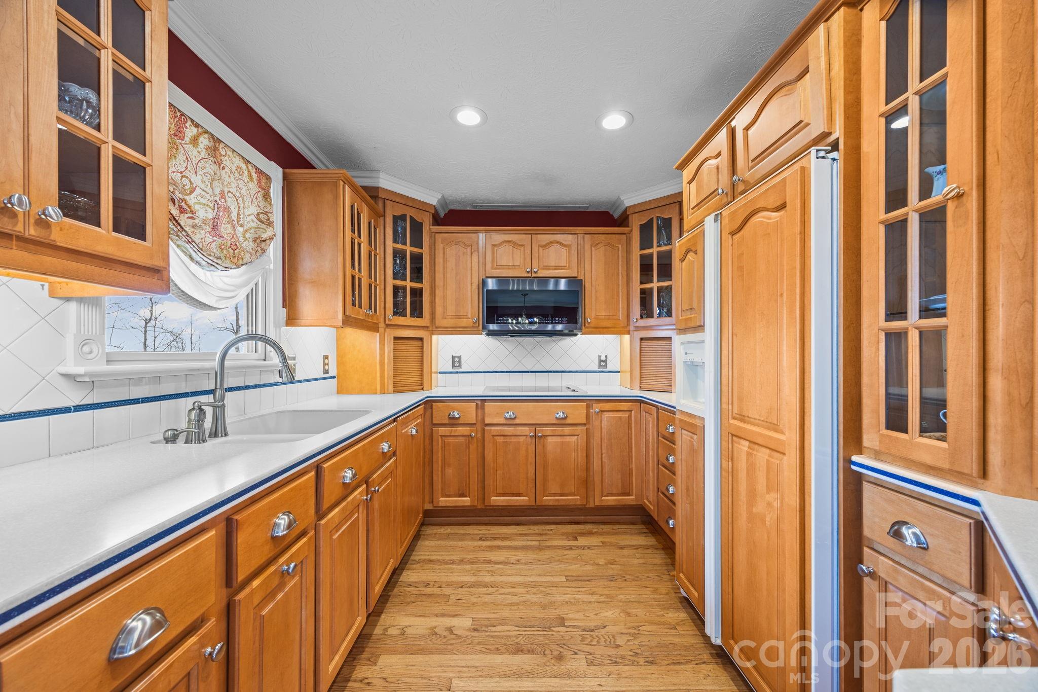 6773 Pinnacle Mountain Road — Zirconia