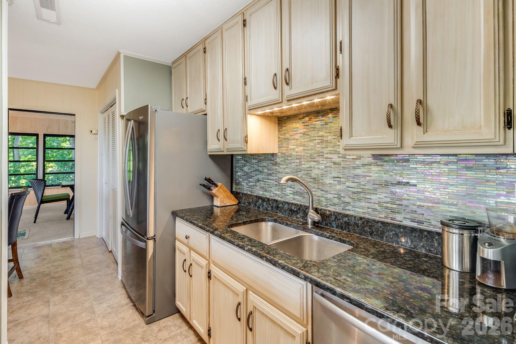 99 Oak Ridge Road — Pisgah Forest