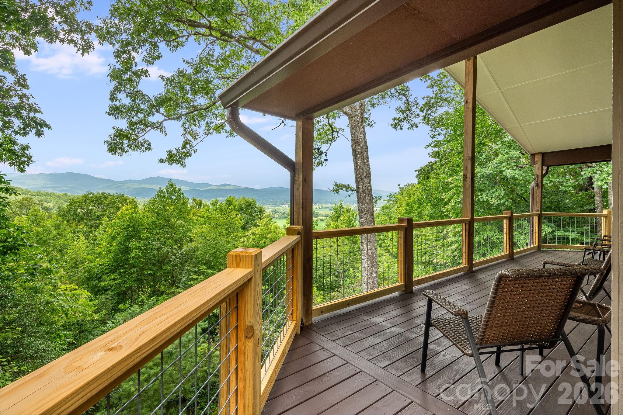 99 Oak Ridge Road — Pisgah Forest
