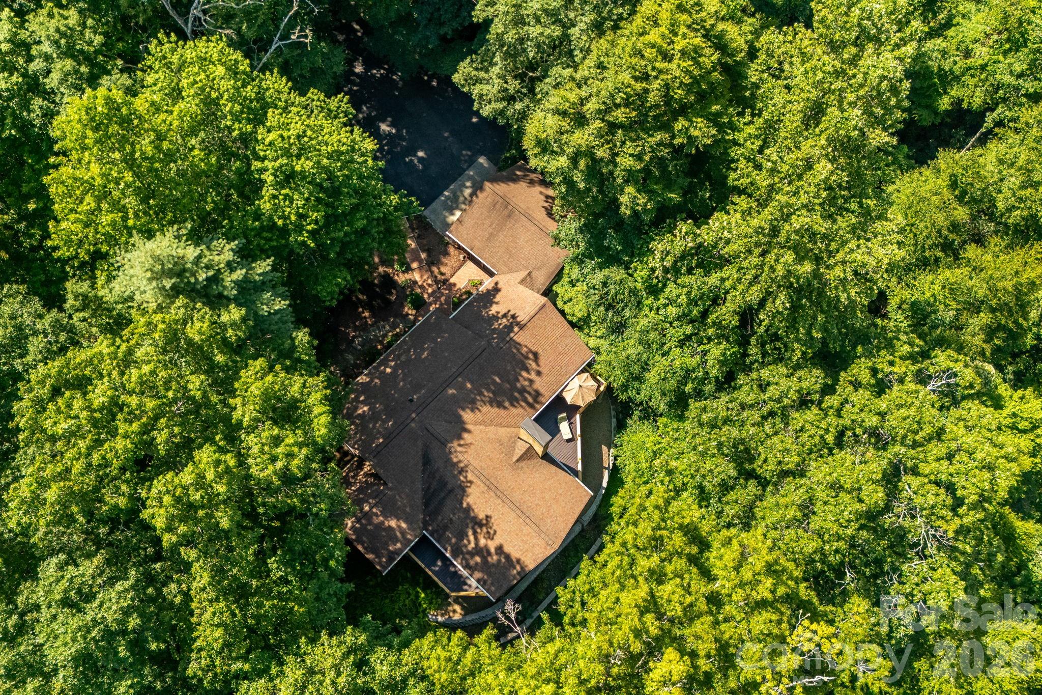 99 Oak Ridge Road — Pisgah Forest