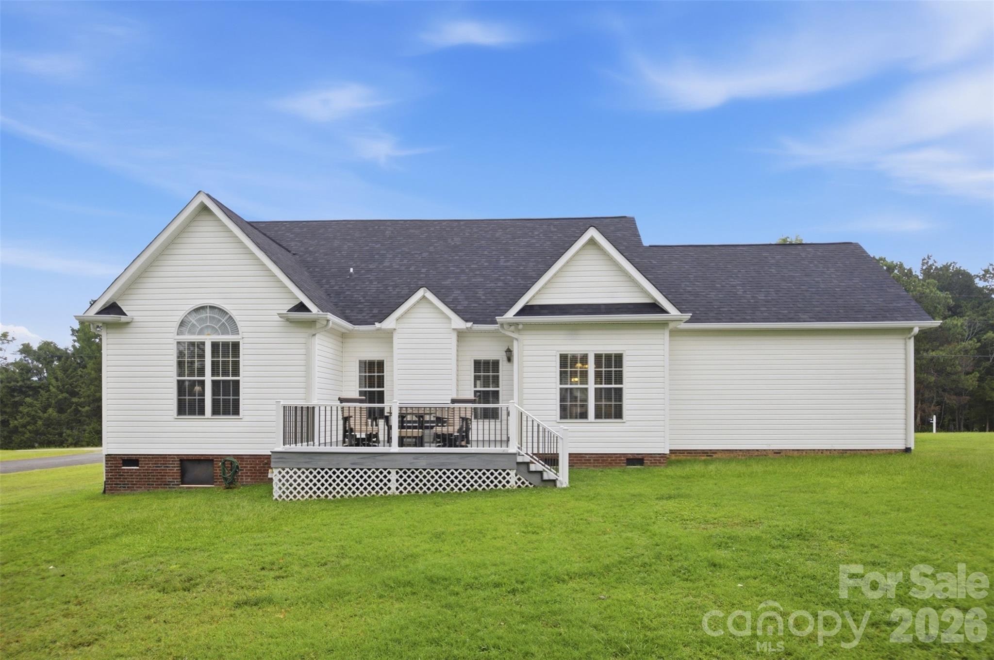 684 Pitts Road — Catawba